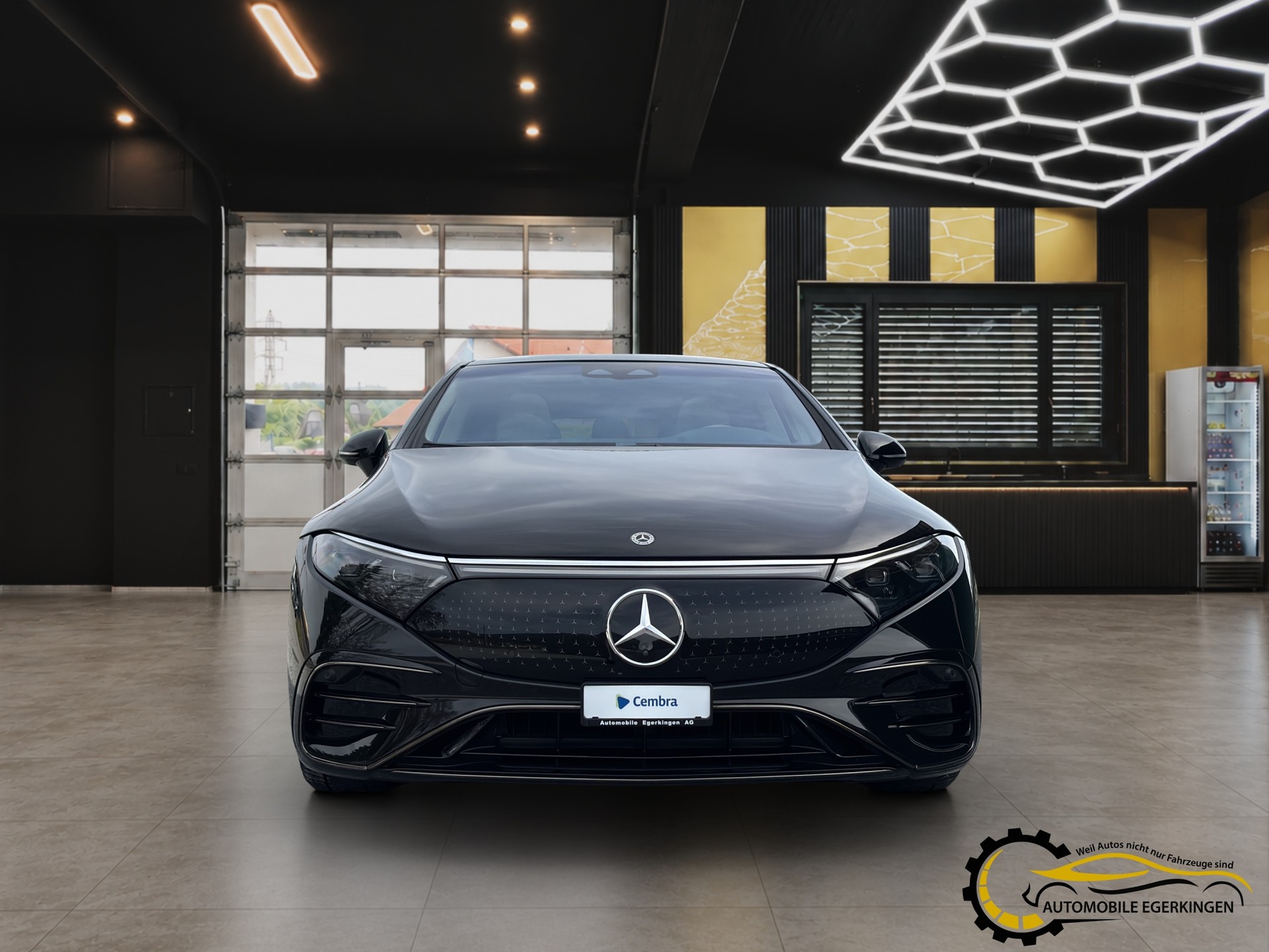 MERCEDES-BENZ EQS 580 Executive Edition AMG 4matic-showroom-element-1