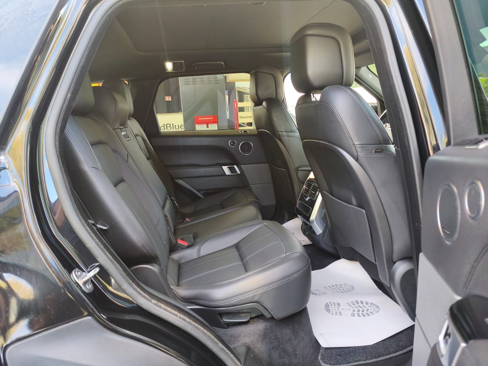 LAND ROVER Range Rover Sport D250 3.0D I6 MHEV HSE Silver Automatic-image-11