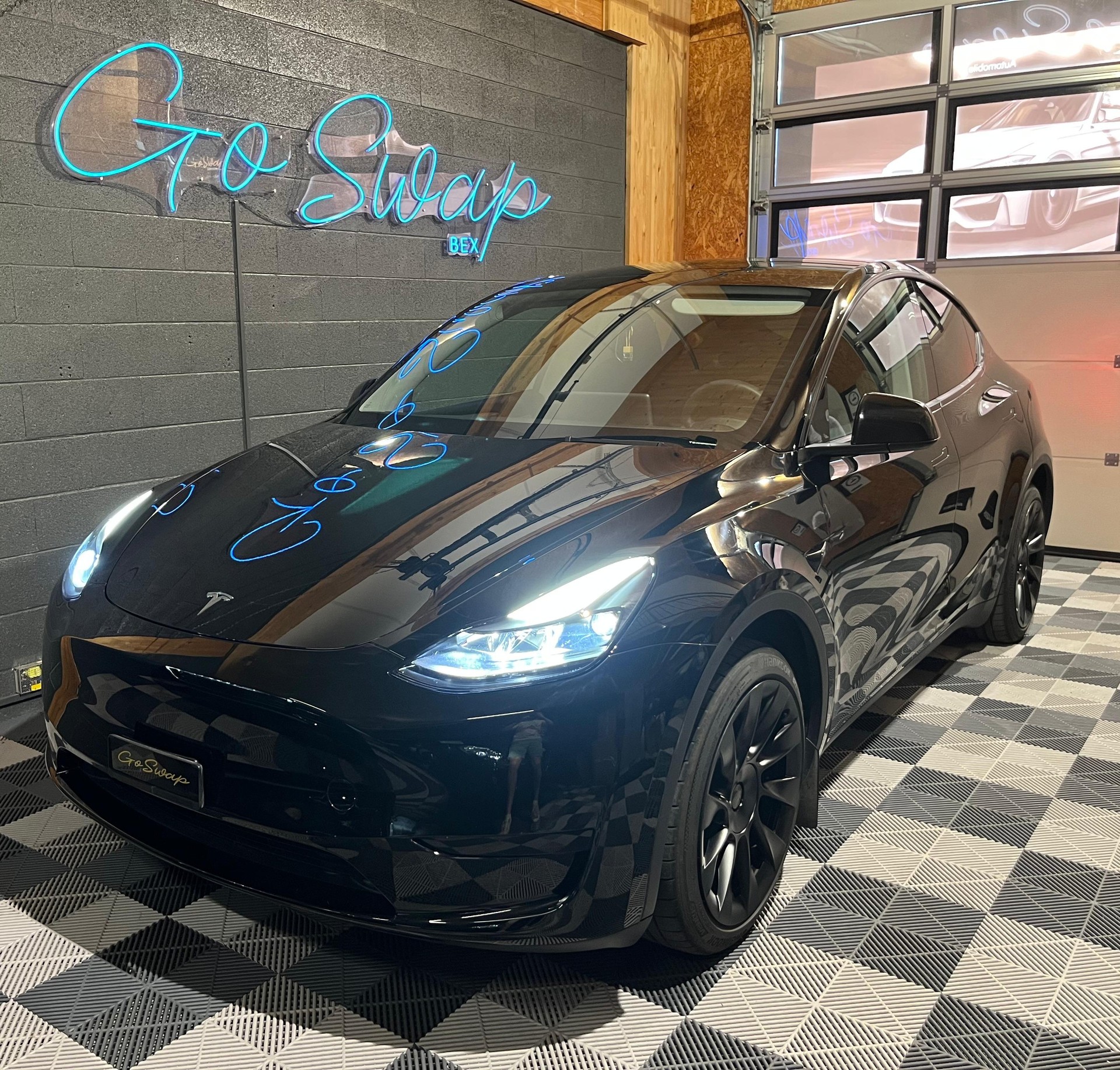 TESLA Model Y RWD-image-4