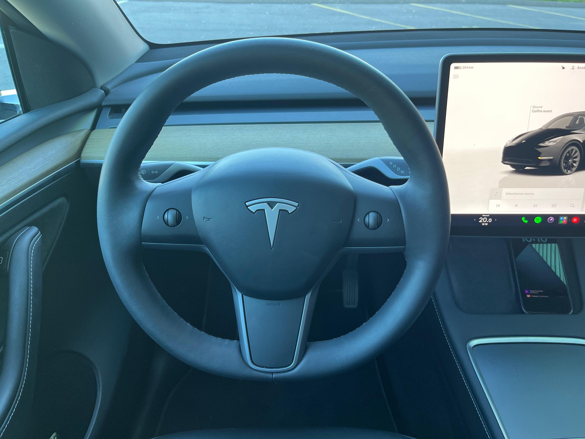 TESLA Model Y RWD-image-15