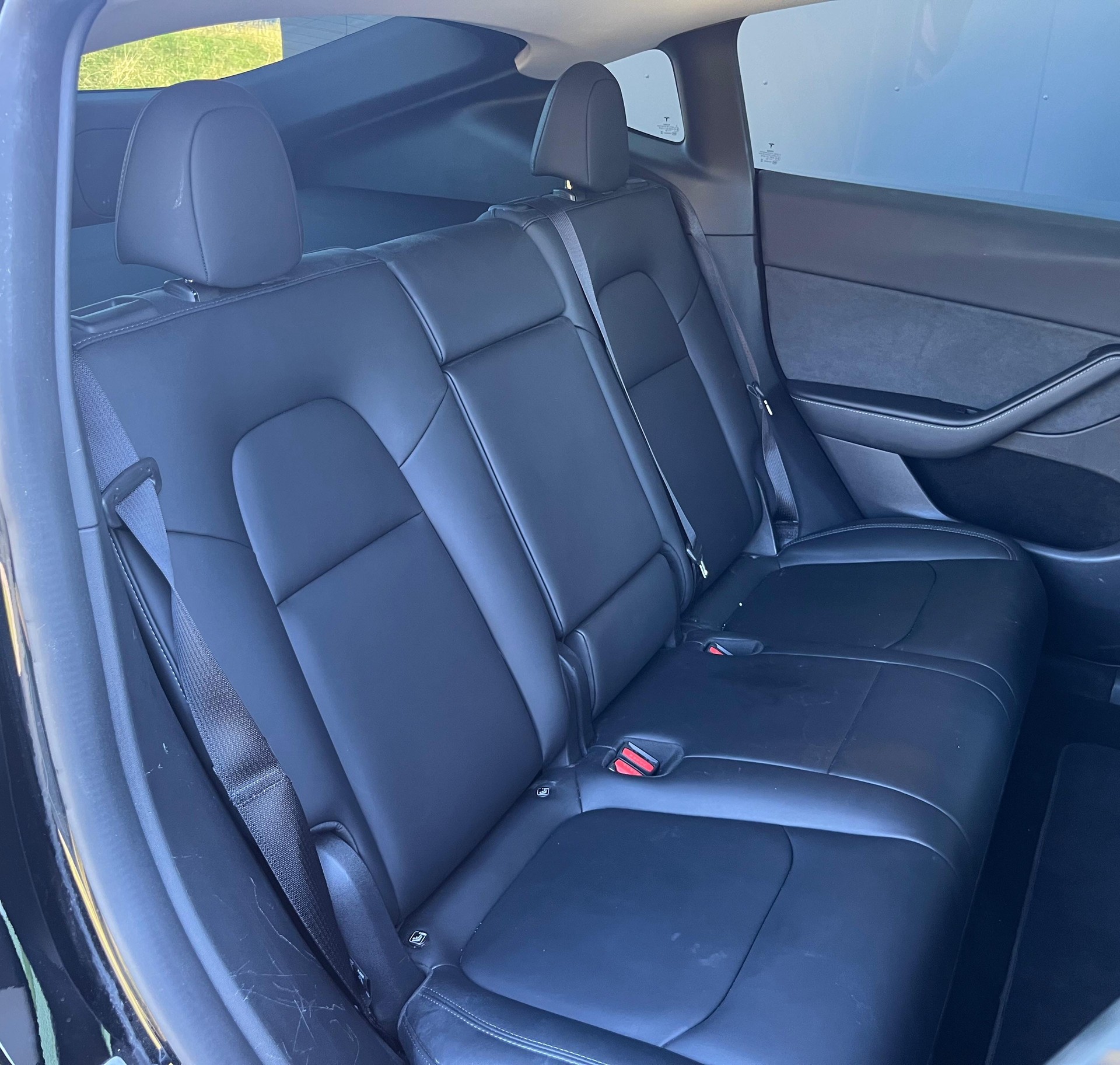 TESLA Model Y RWD-image-13