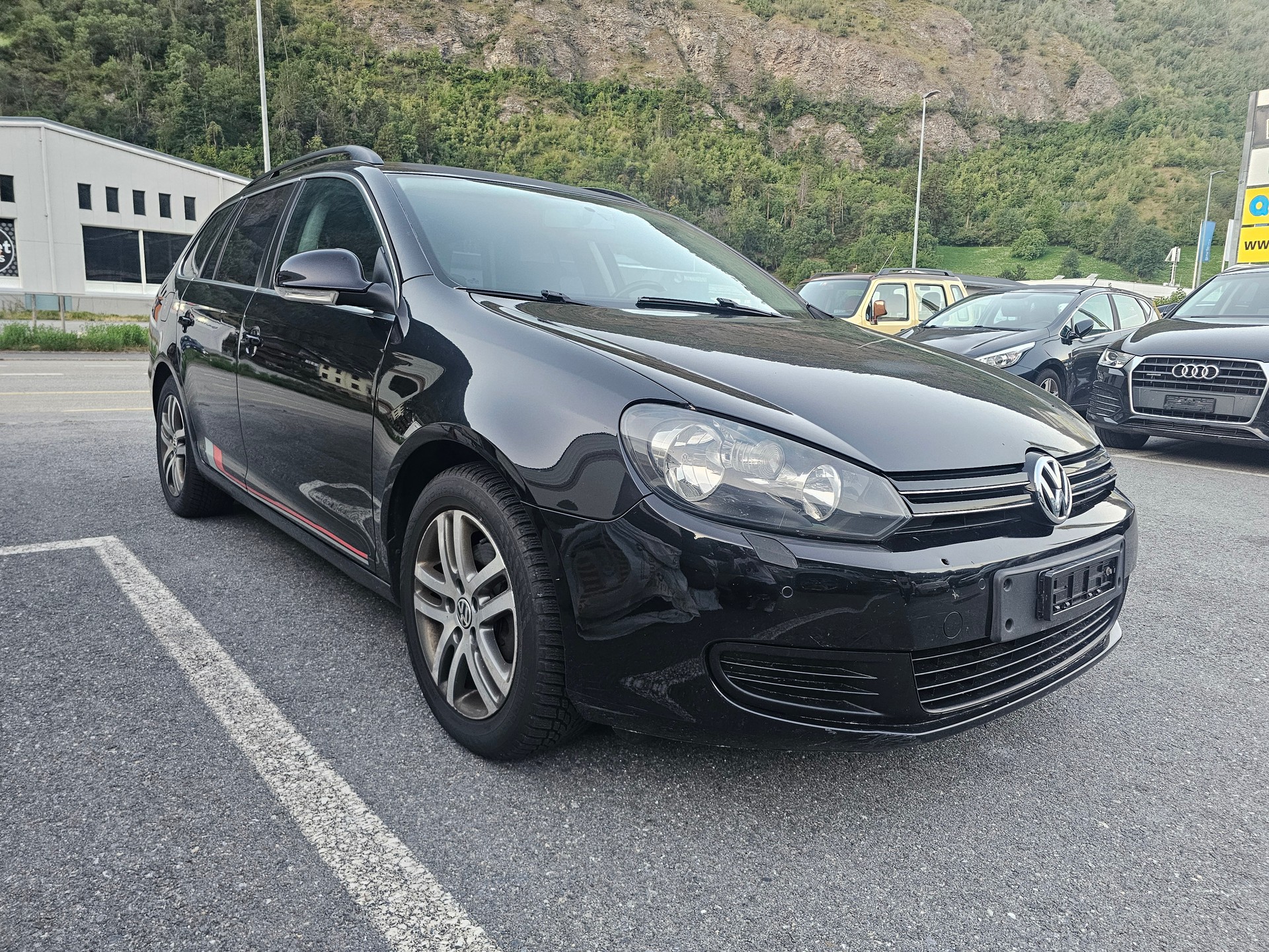 VW Golf Variant 1.4 TSI Highline-image-2