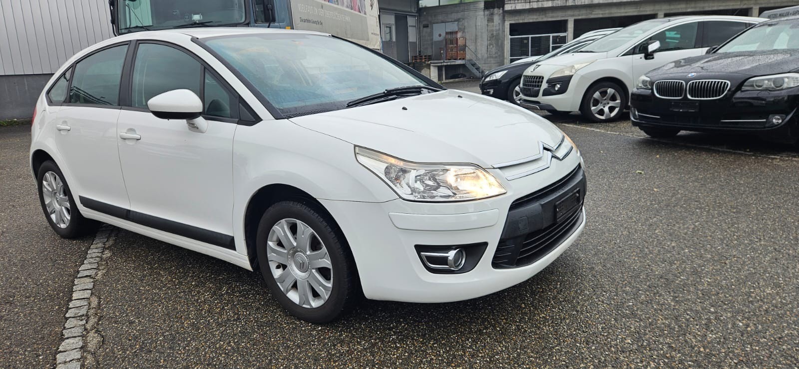 CITROEN C4 Berline 1.6i 16V VTR (Pack) Automatic-image-5