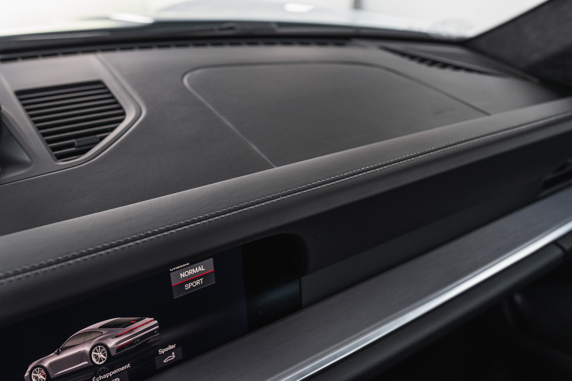 PORSCHE 911 Carrera 4S PDK-image-19