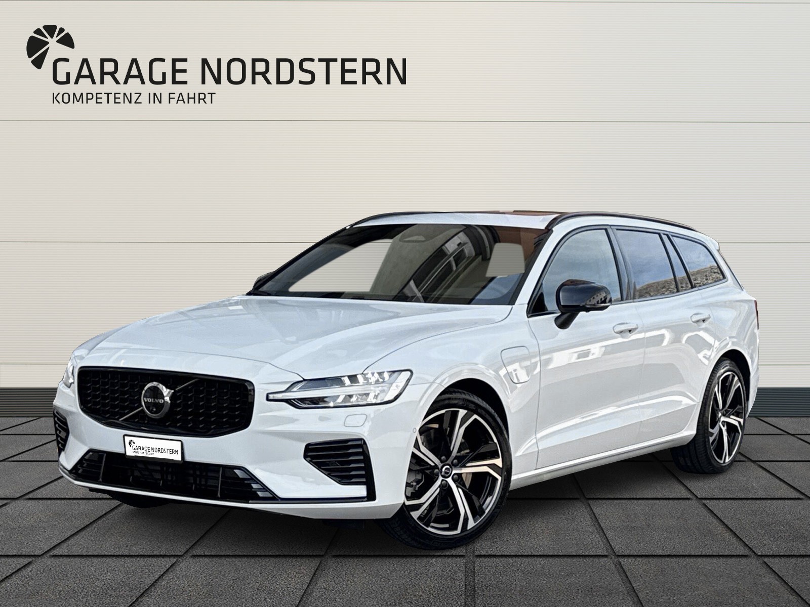 VOLVO V60 2.0 T6 TE Ultra Dark eAWD