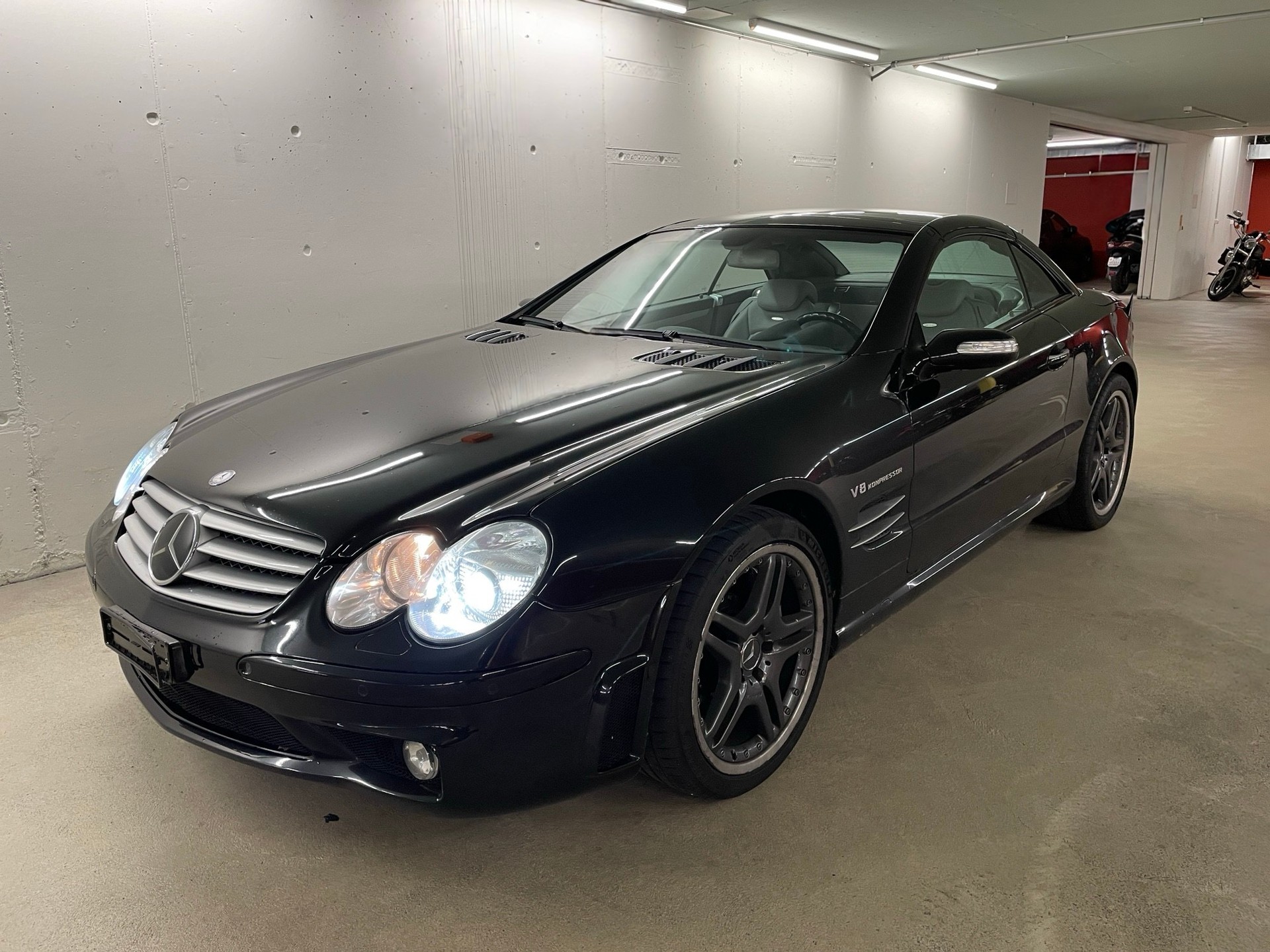 MERCEDES-BENZ SL 55 V8 AMG