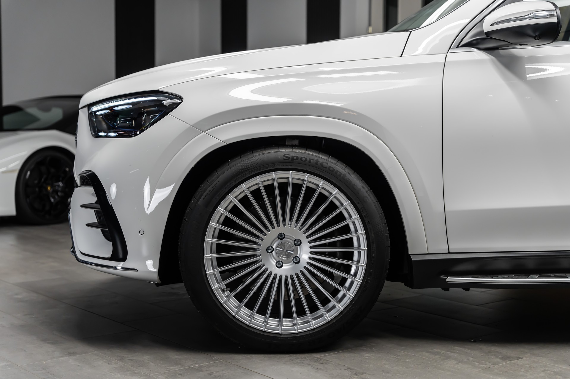 MERCEDES-BENZ GLE 450 4Matic 9G-Tronic *Facelift*7-Plätzer*Panorama*22"Alu*-showroom-element-3