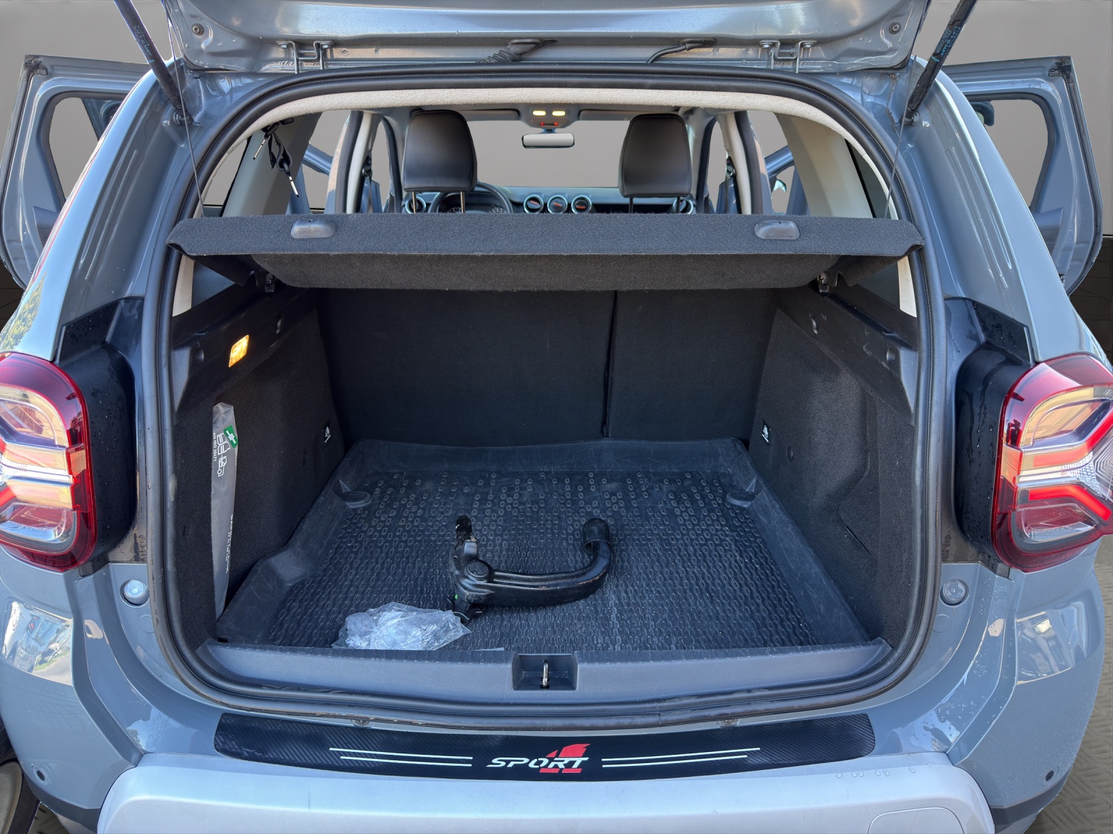 DACIA Duster TCe 150 Extreme EDC 4x2-image-18