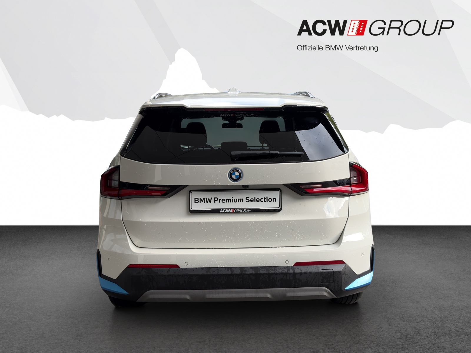 BMW iX1 xDrive30-showroom-element-3