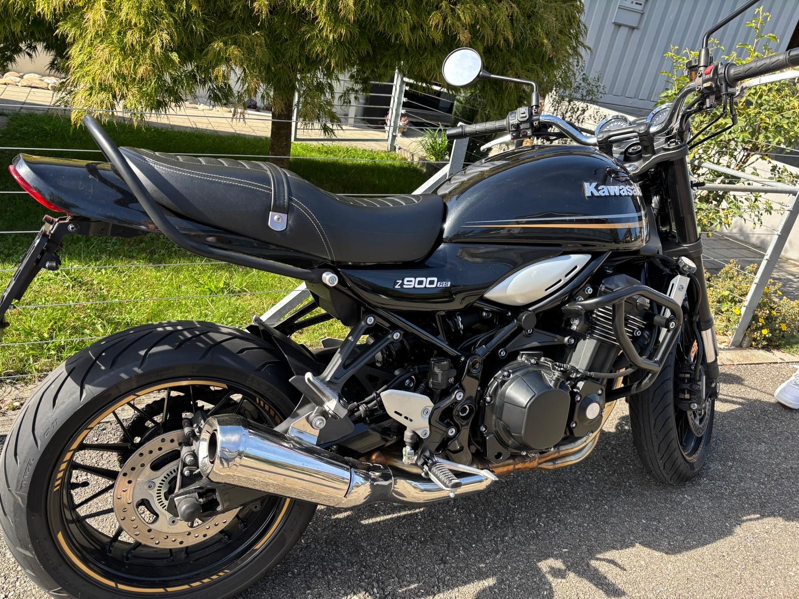 KAWASAKI Z 900 RS-image-1