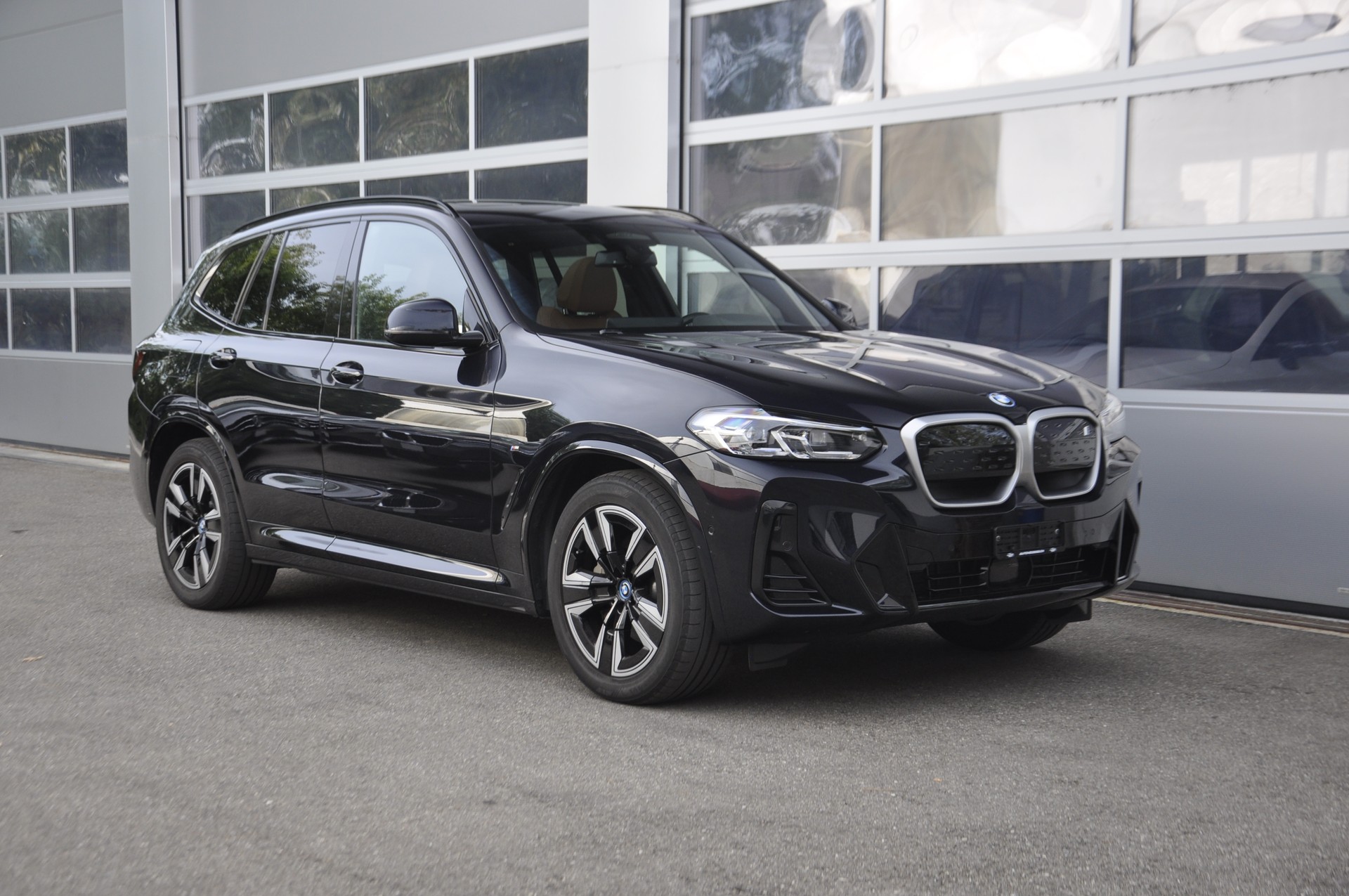 BMW iX3 Inspiring I Panorama-Glasdach