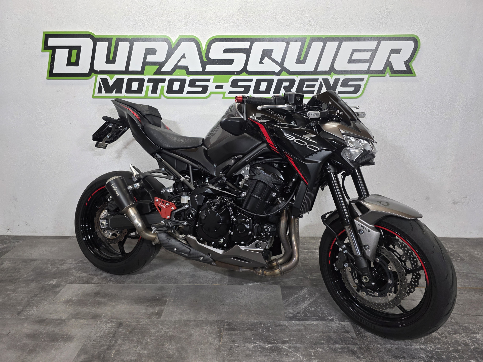 KAWASAKI Z 900-image-1