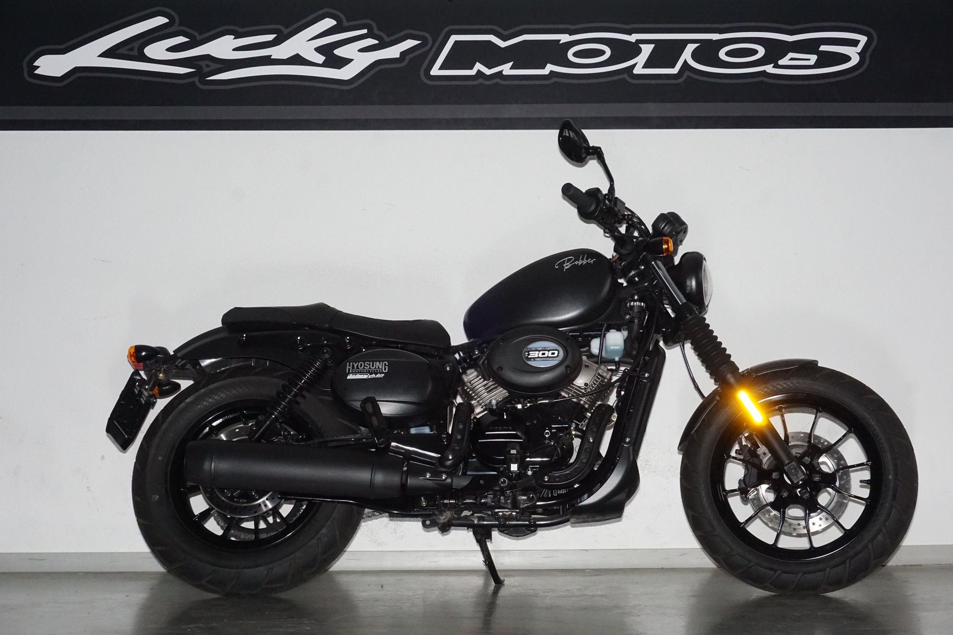 HYOSUNG GV 300 Bobber-image-1
