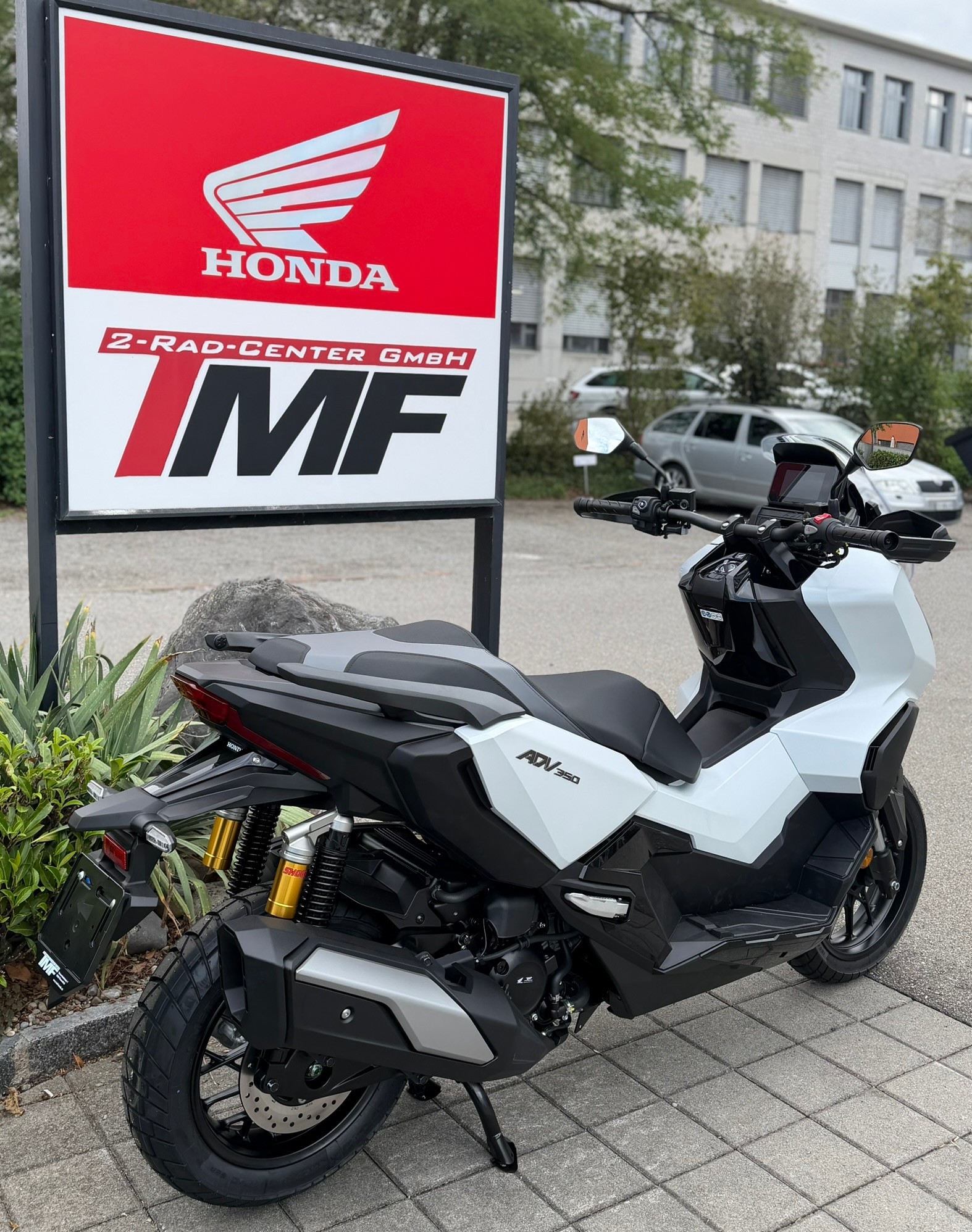 HONDA ADV 350-image-5