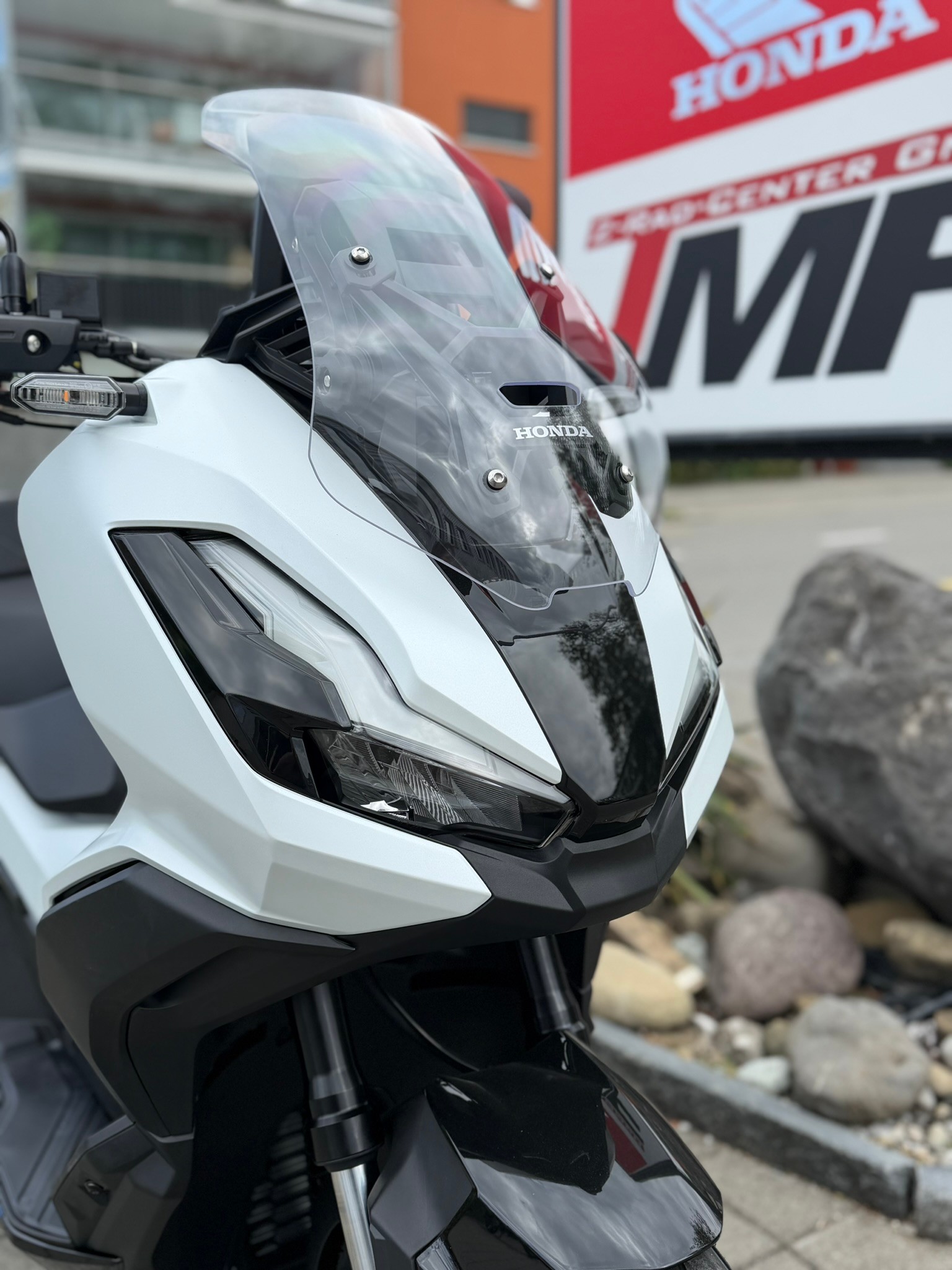 HONDA ADV 350-image-1