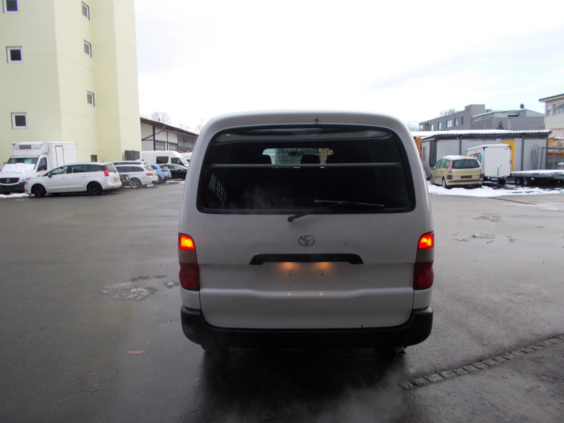TOYOTA Hiace D-4D 4WD-showroom-element-3