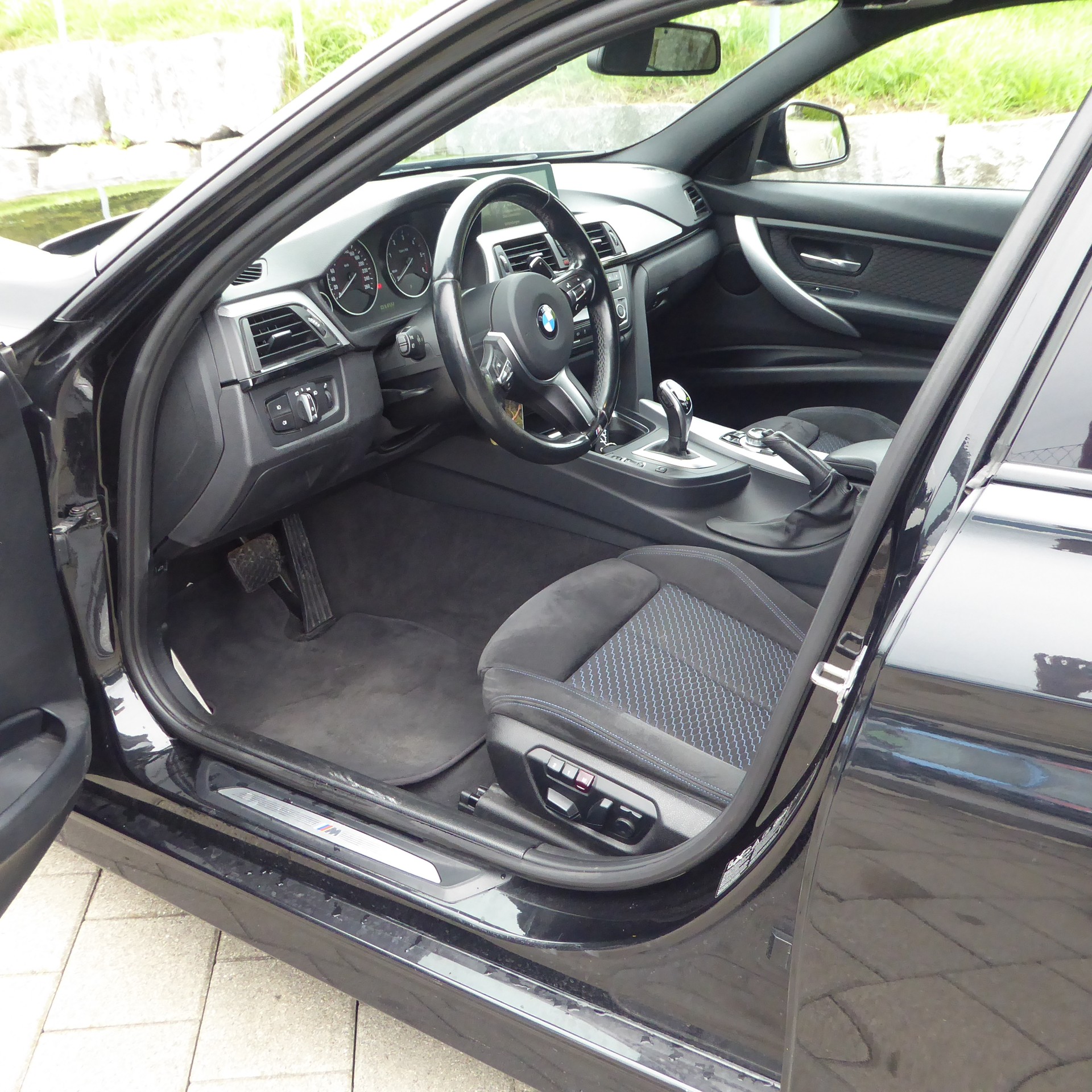 BMW 330d xDrive Touring Steptronic-image-6