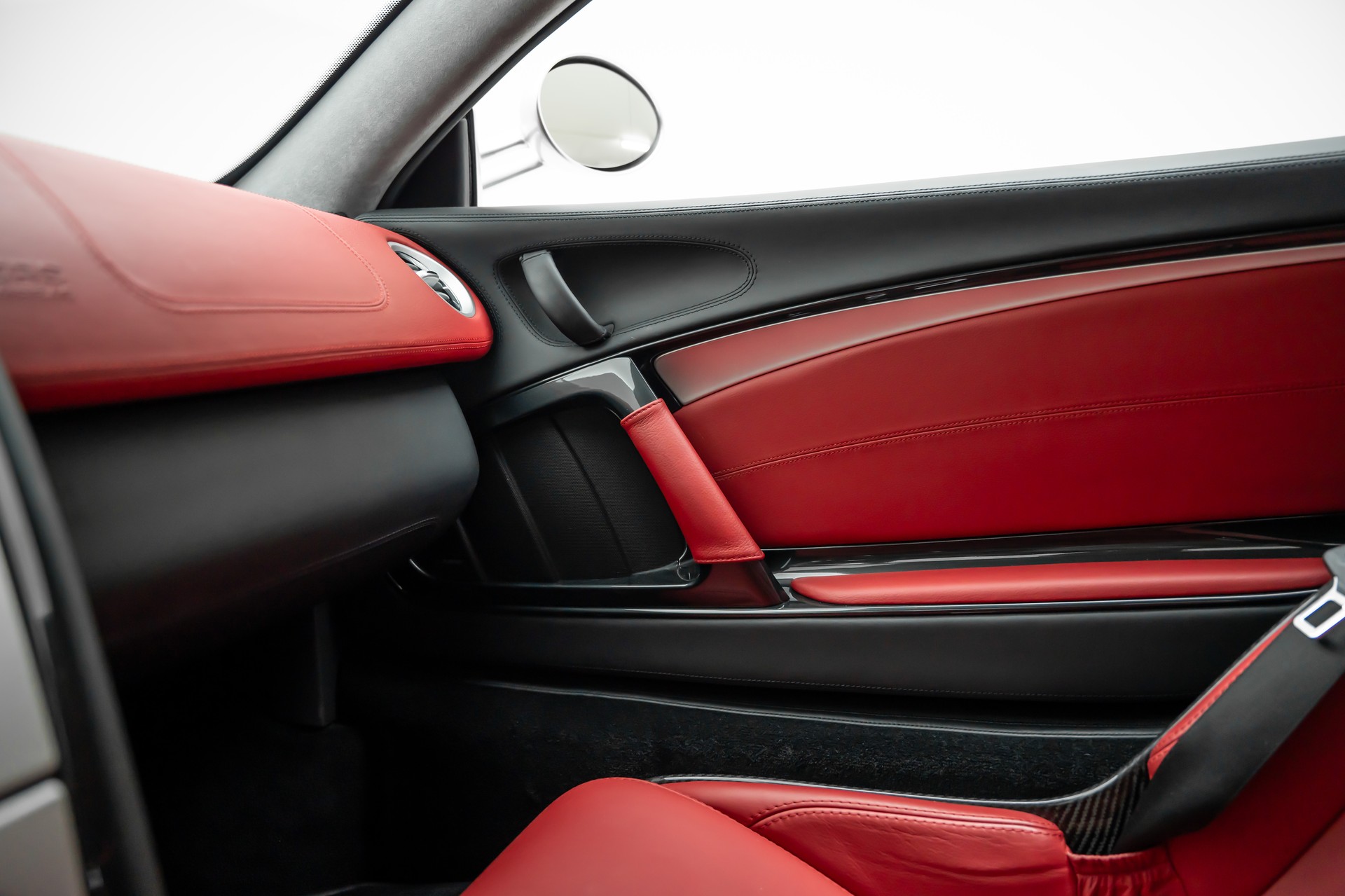 MERCEDES-BENZ McLaren-image-25