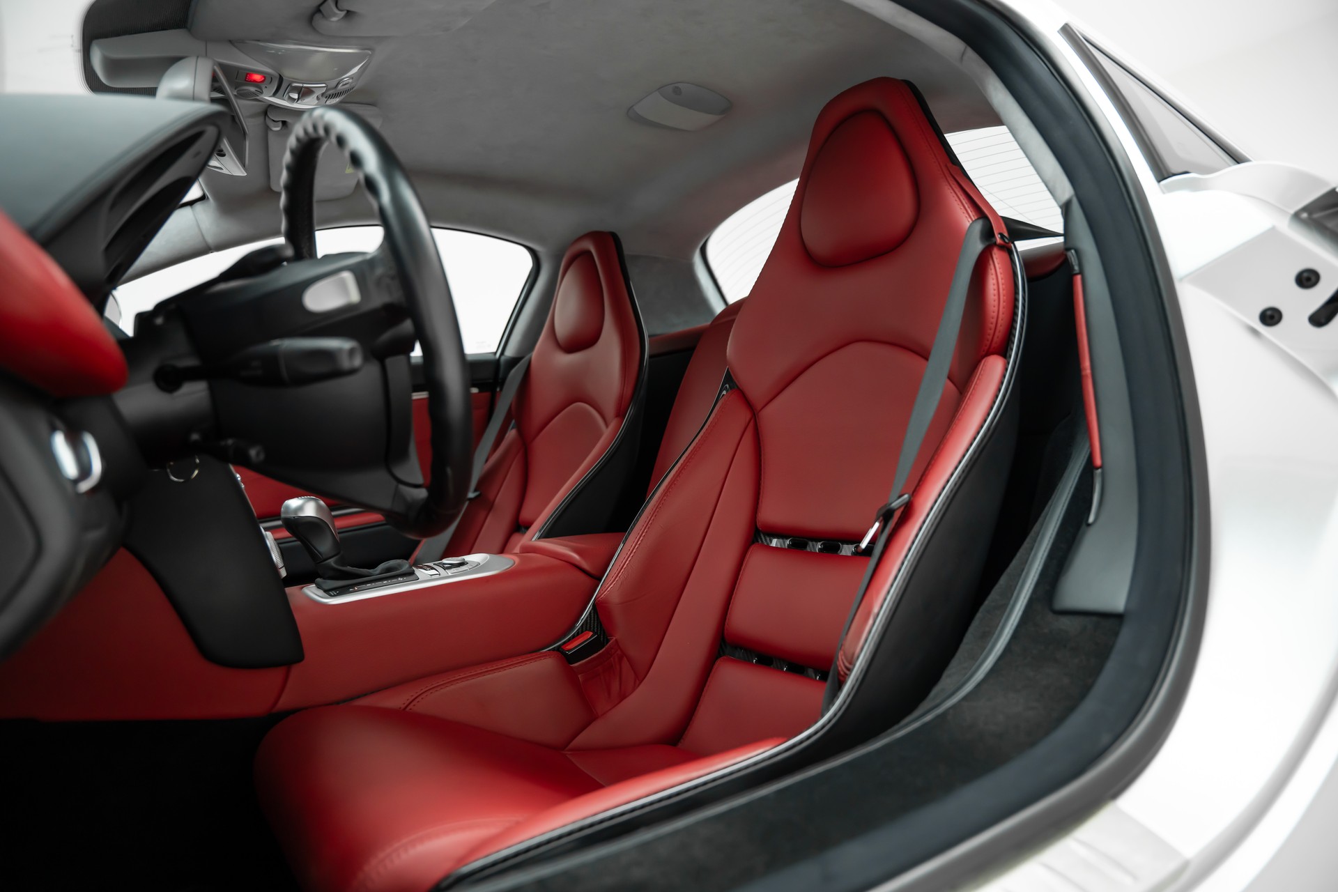 MERCEDES-BENZ McLaren-image-11