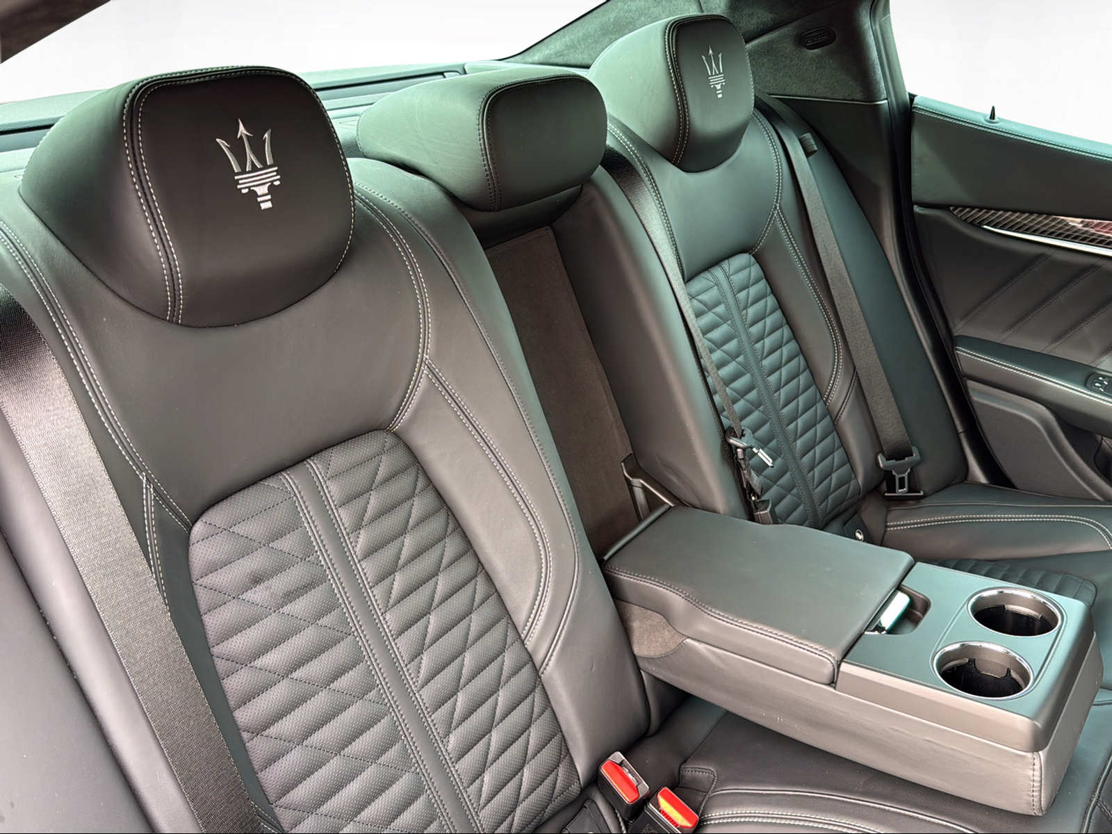 MASERATI Ghibli S Q4 3.0 Modena Automatica-image-13