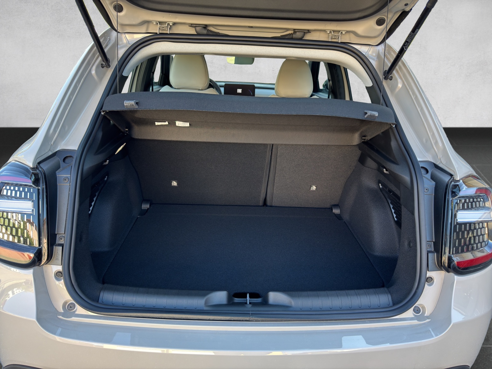 FIAT 600 1.2 Hybrid 136 Cult-image-11
