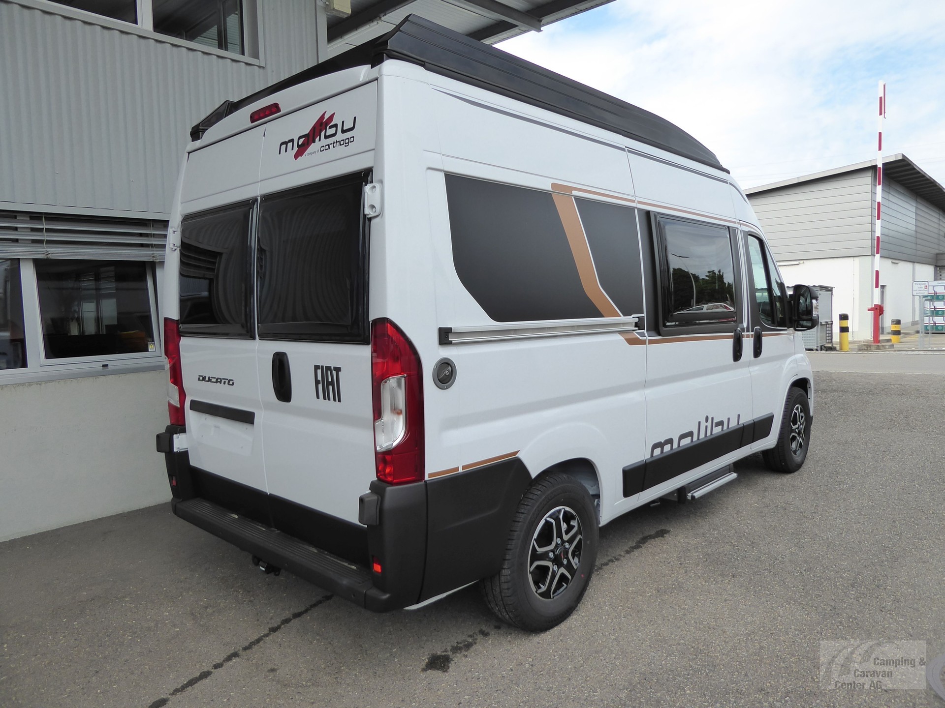 MALIBU Van compact 540 DB Family-for-4-image-4