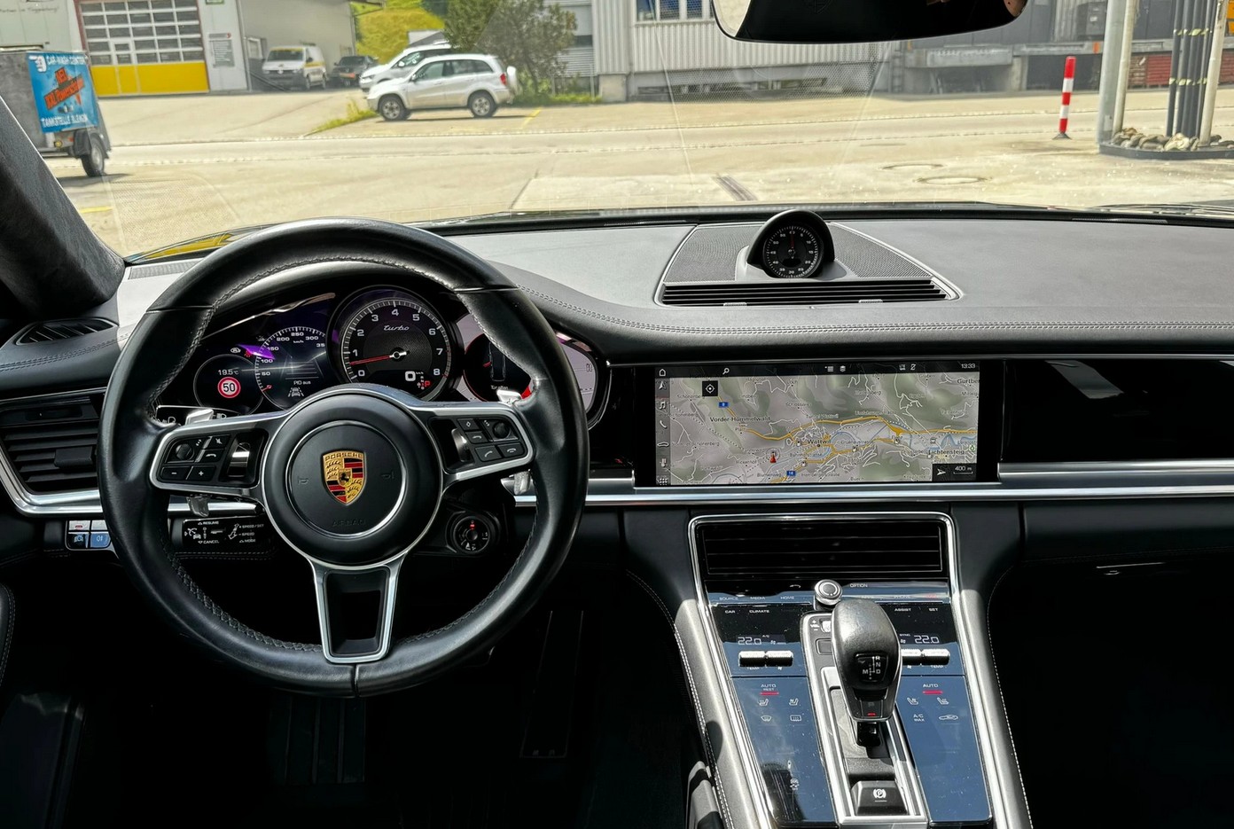 PORSCHE Panamera Turbo Sport Turismo PDK *CH-Fahrzeug**Top Zustand**Top Ausstattung*-image-9