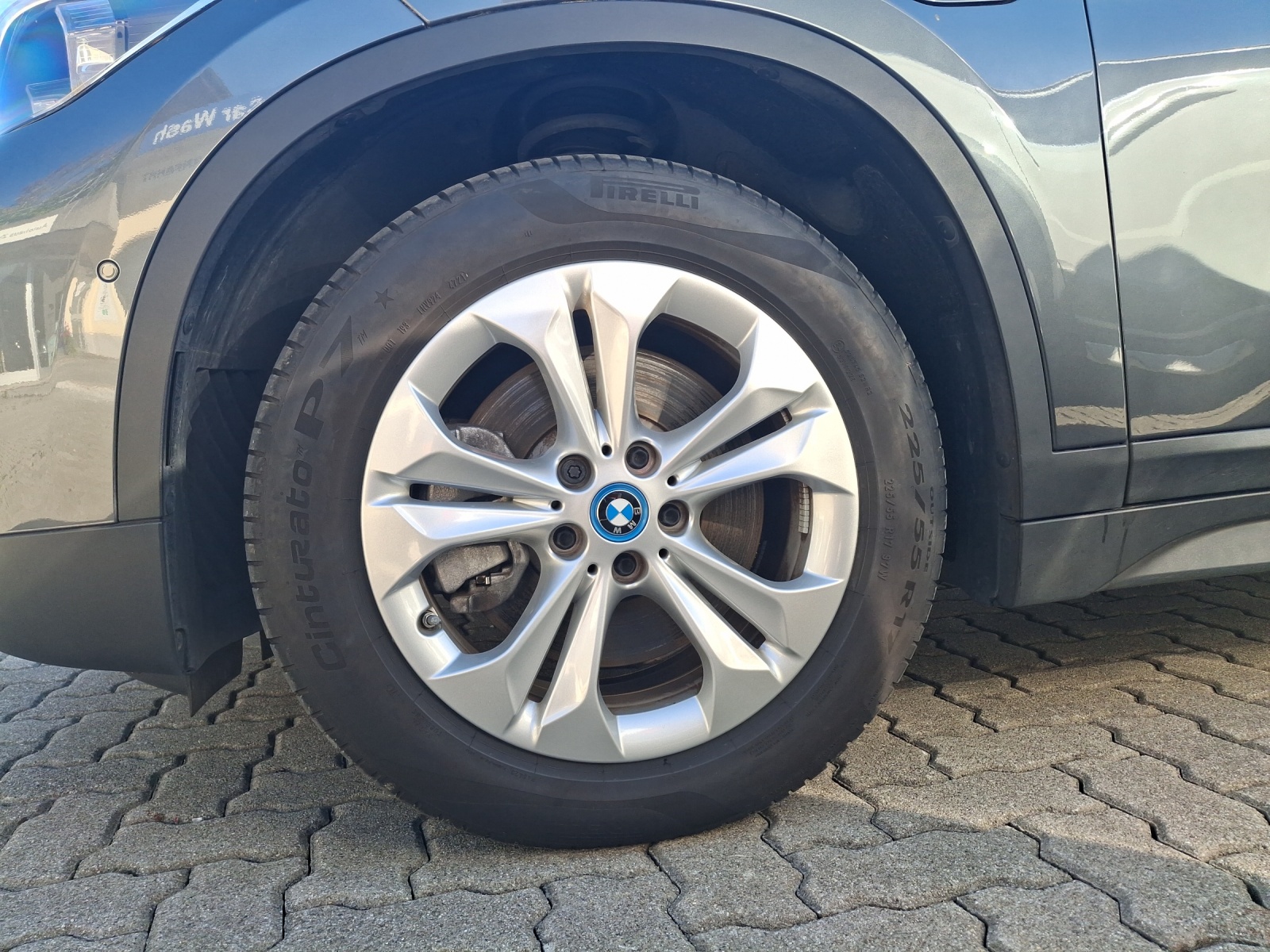 BMW X1 xDrive 25e Steptronic-image-17