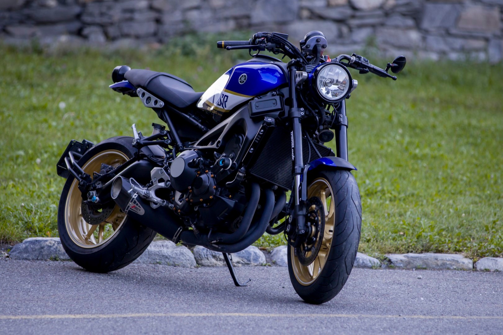 YAMAHA XSR 900-image-0