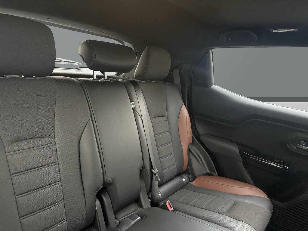 SUZUKI e Vitara Compact Top 4x4-image-12
