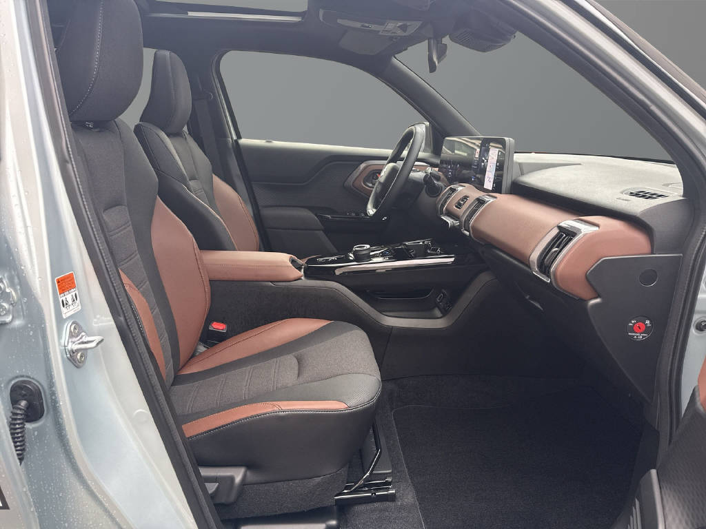 SUZUKI e Vitara Compact Top 4x4-image-13