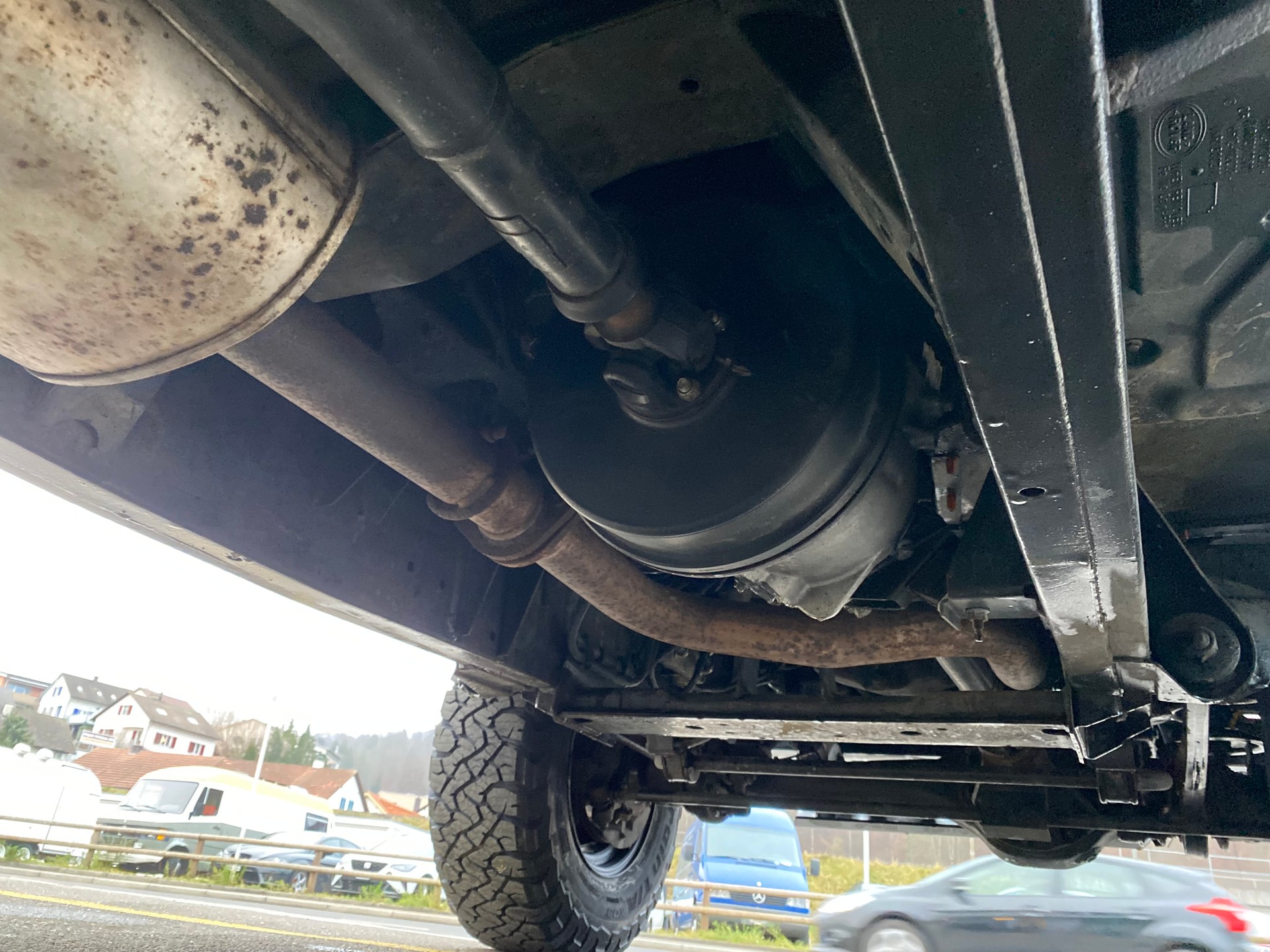 LAND ROVER Defender 110 2.4 Td4 Station Wagon-image-10