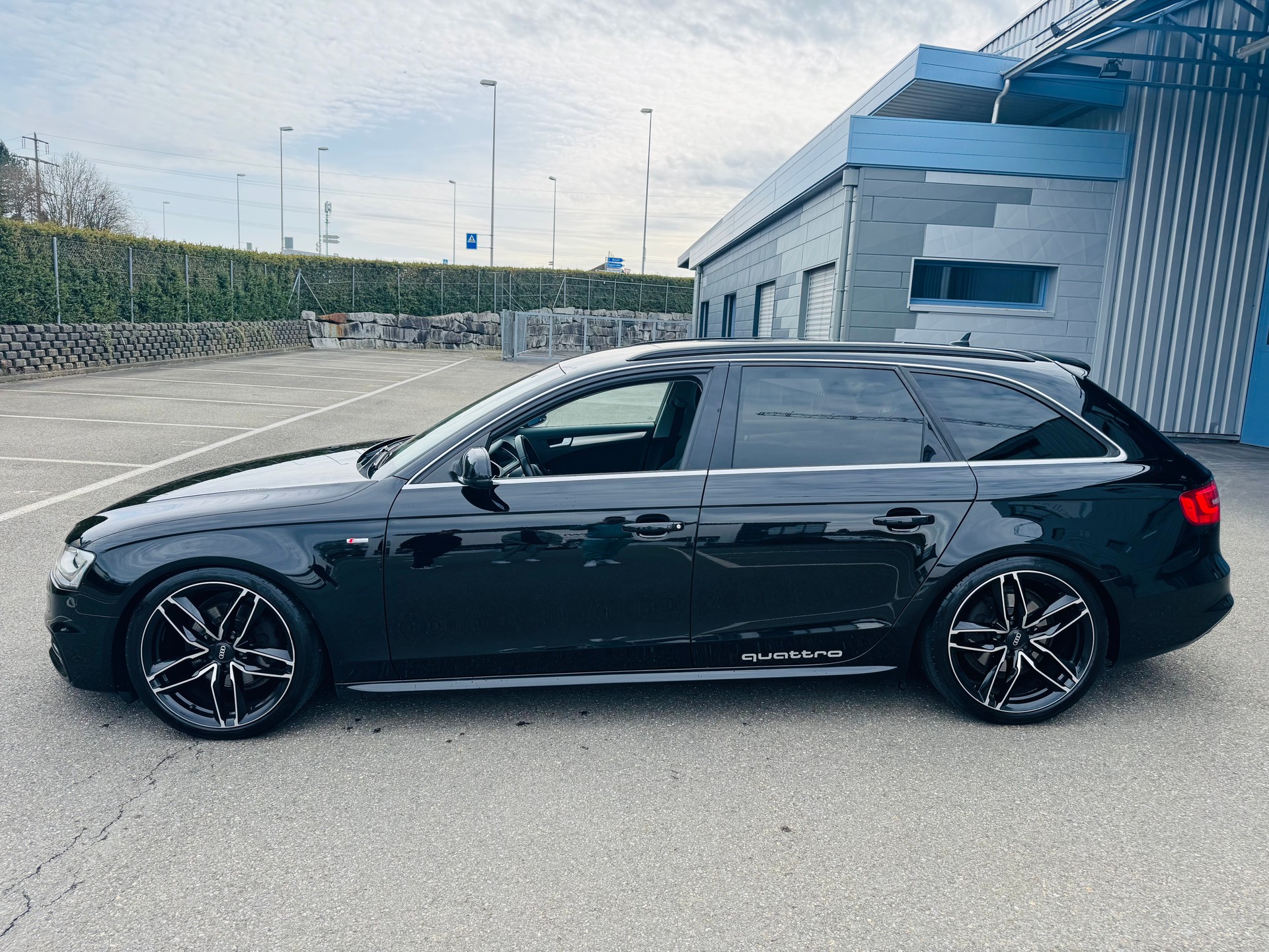 AUDI A4 Avant 2.0 TDI quattro S-line Partikeltest Bestanden-image-1