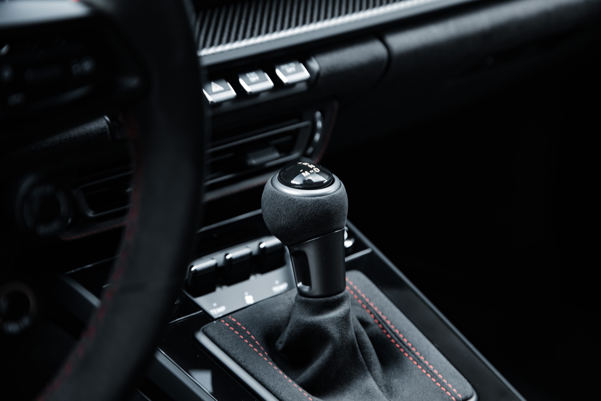 PORSCHE 911 GT3 RS-image-19