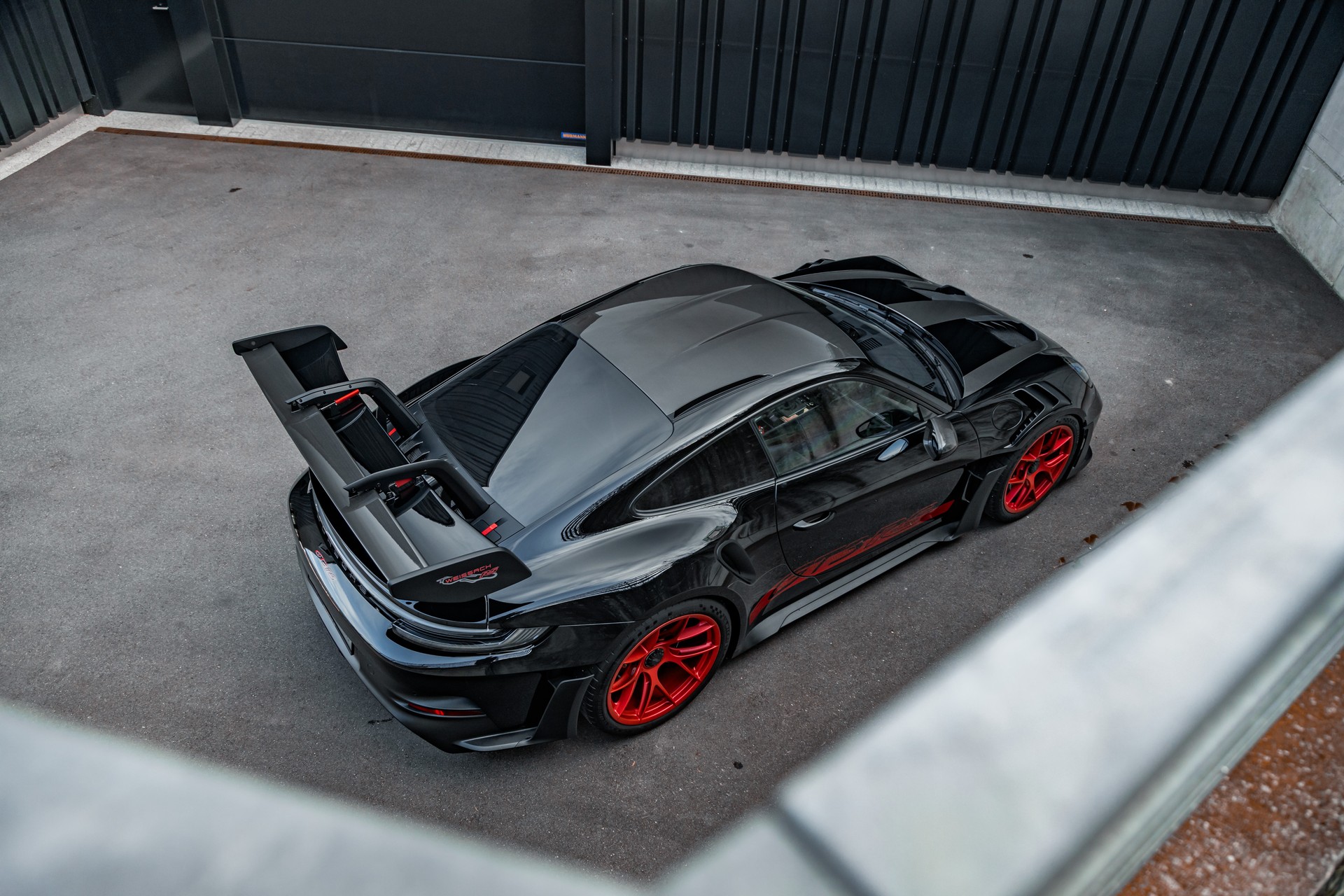 PORSCHE 911 GT3 RS-image-9