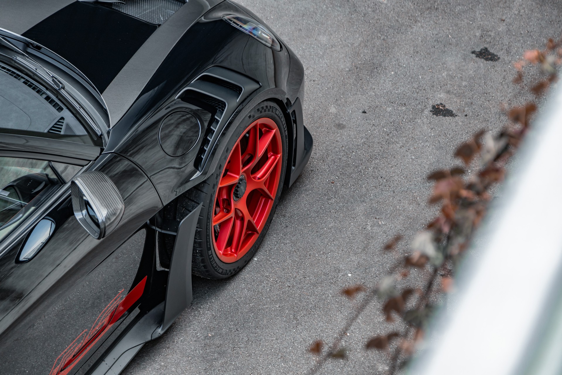 PORSCHE 911 GT3 RS-image-8