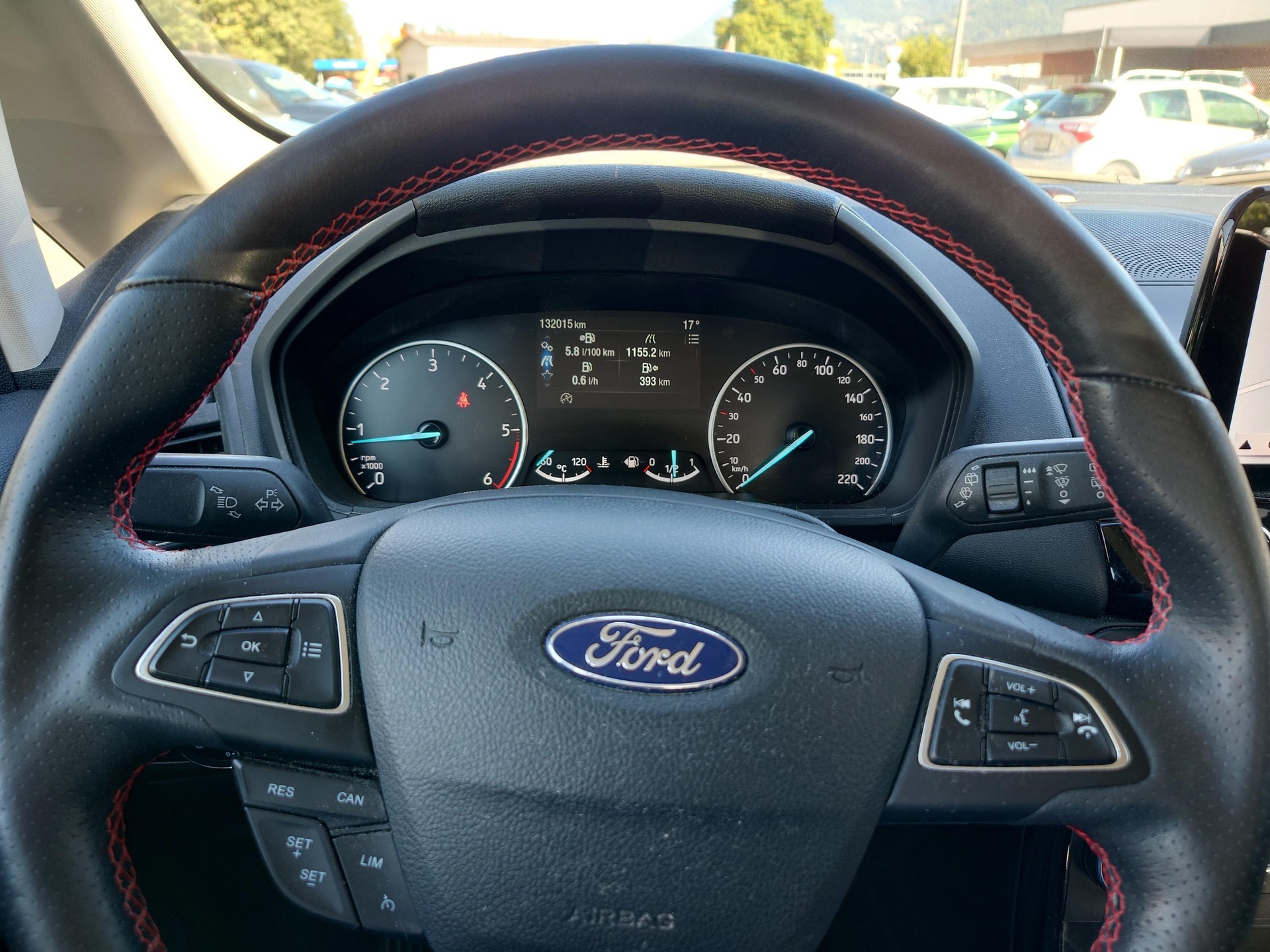 FORD EcoSport 1.5 TDCi ST-Line 4x4-image-6