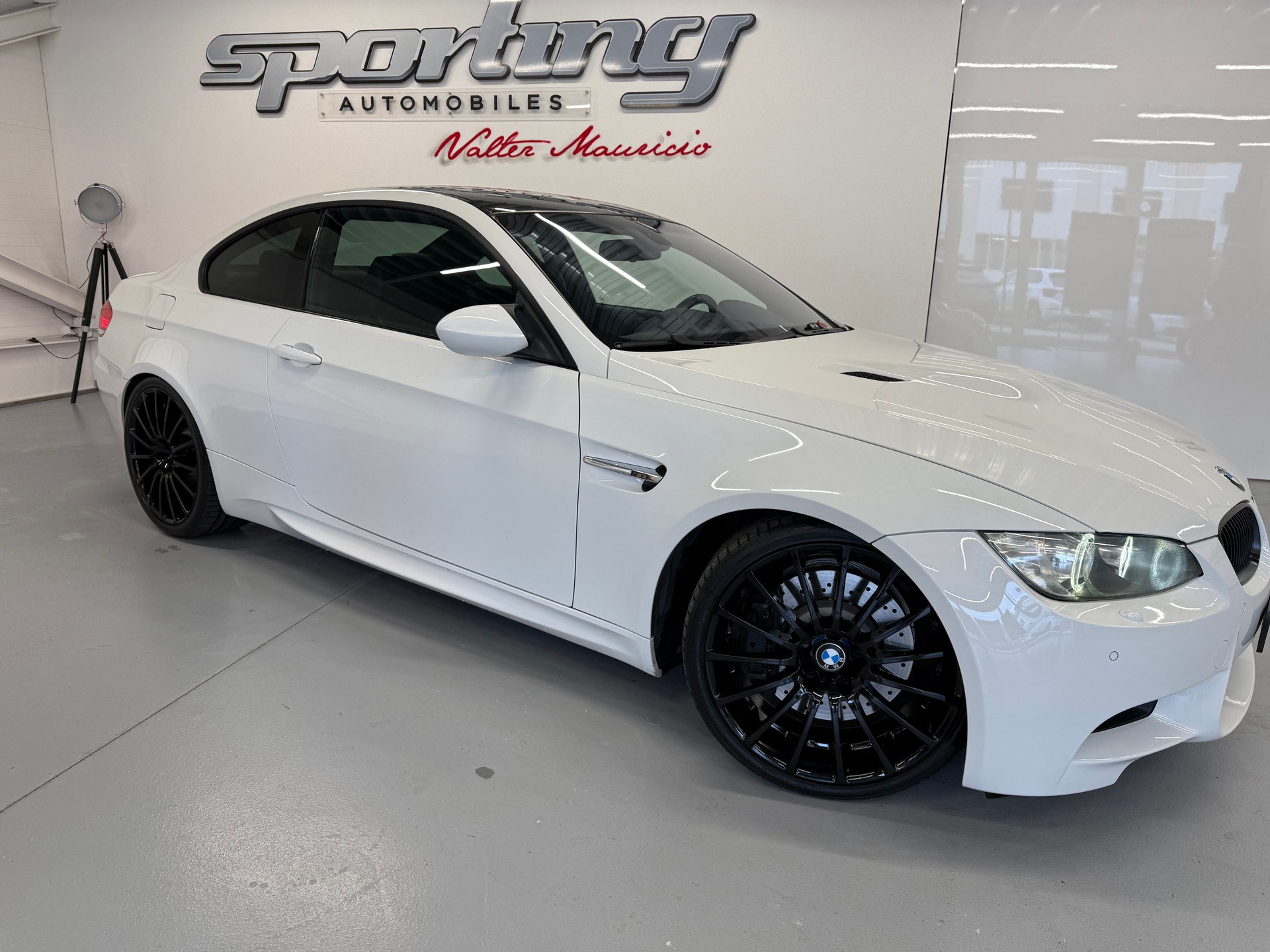 BMW M3 Coupé Manuelle !!!!!!!!!-showroom-element-1