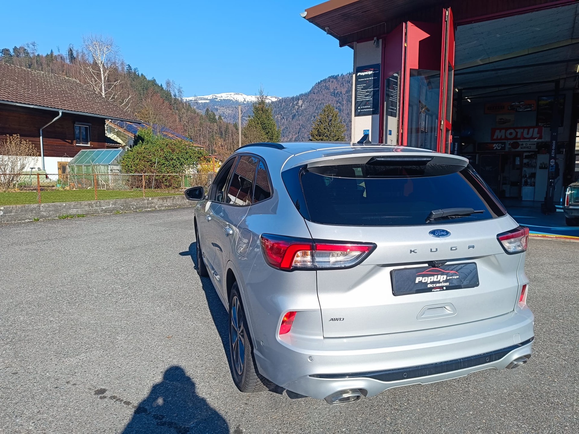 FORD Kuga 2.0 TDCi EcoBlue Cool & Connect 4WD-image-3