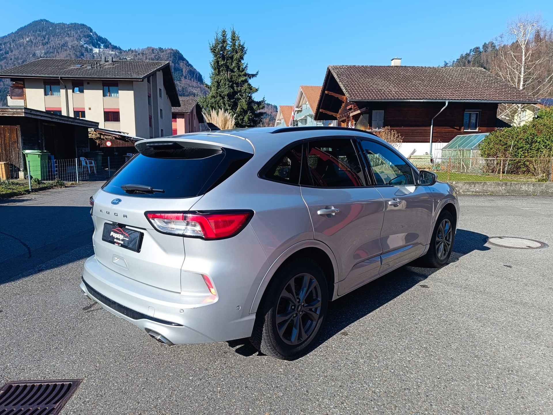FORD Kuga 2.0 TDCi EcoBlue Cool & Connect 4WD-image-2