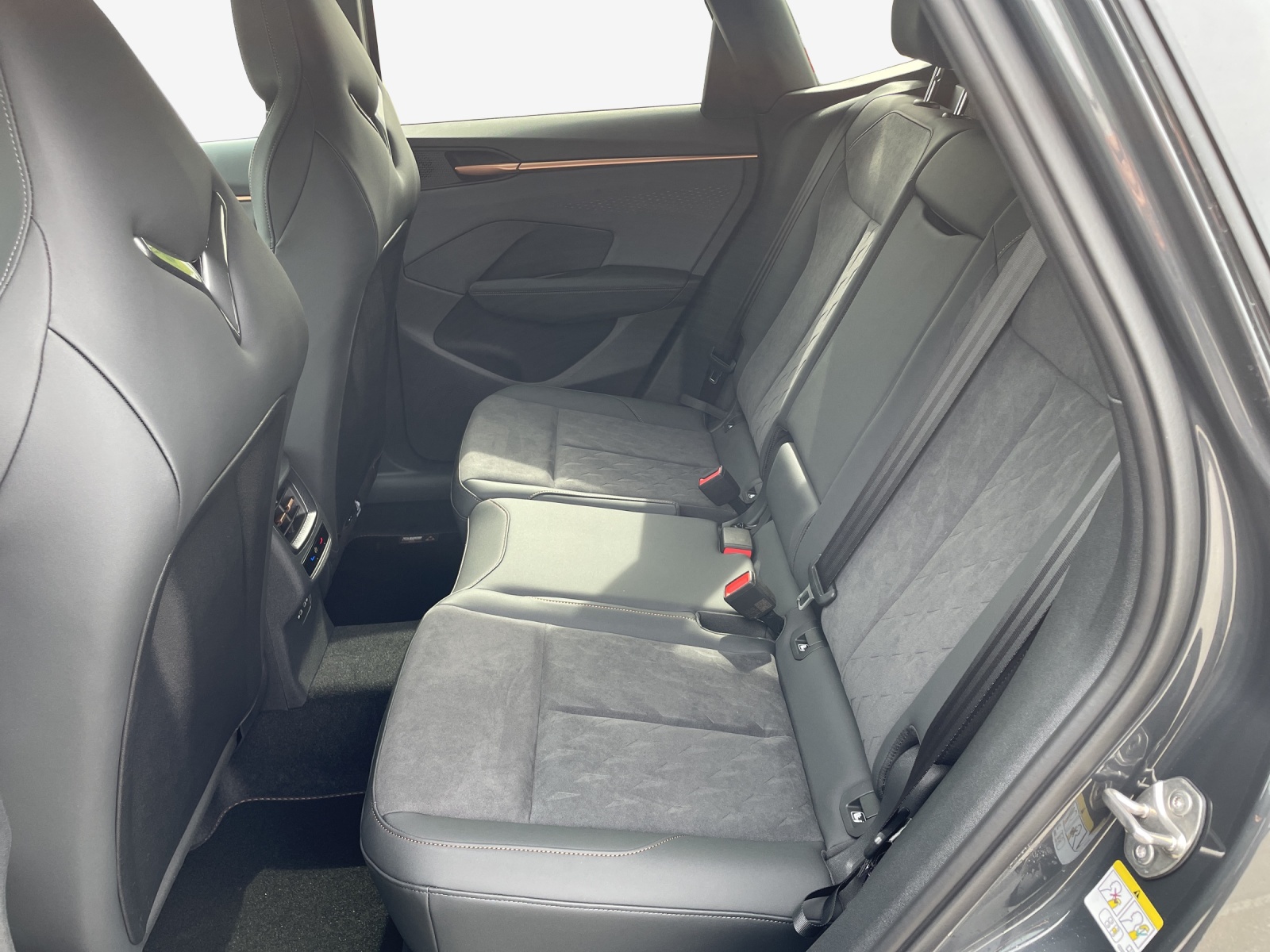 SEAT Terramar 2.0 TSI DSG 4Drive Business Edition-image-11