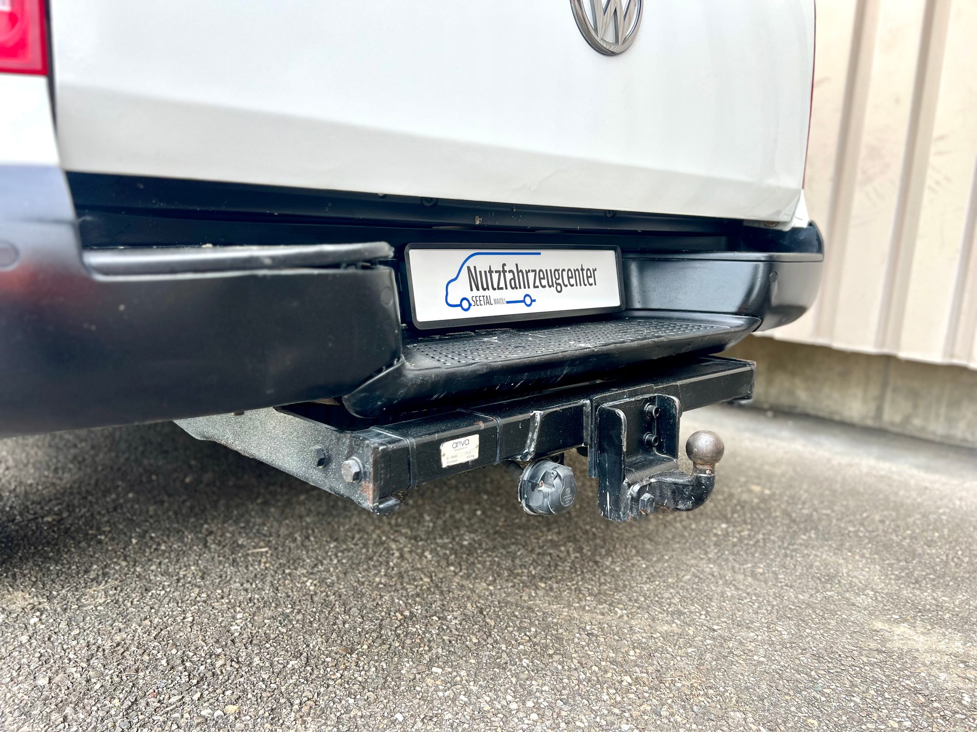 VW Amarok 2.0 BiTDI 4Motion 3500kg AHK by Nutzfahrzeugcenter Seetal-image-8