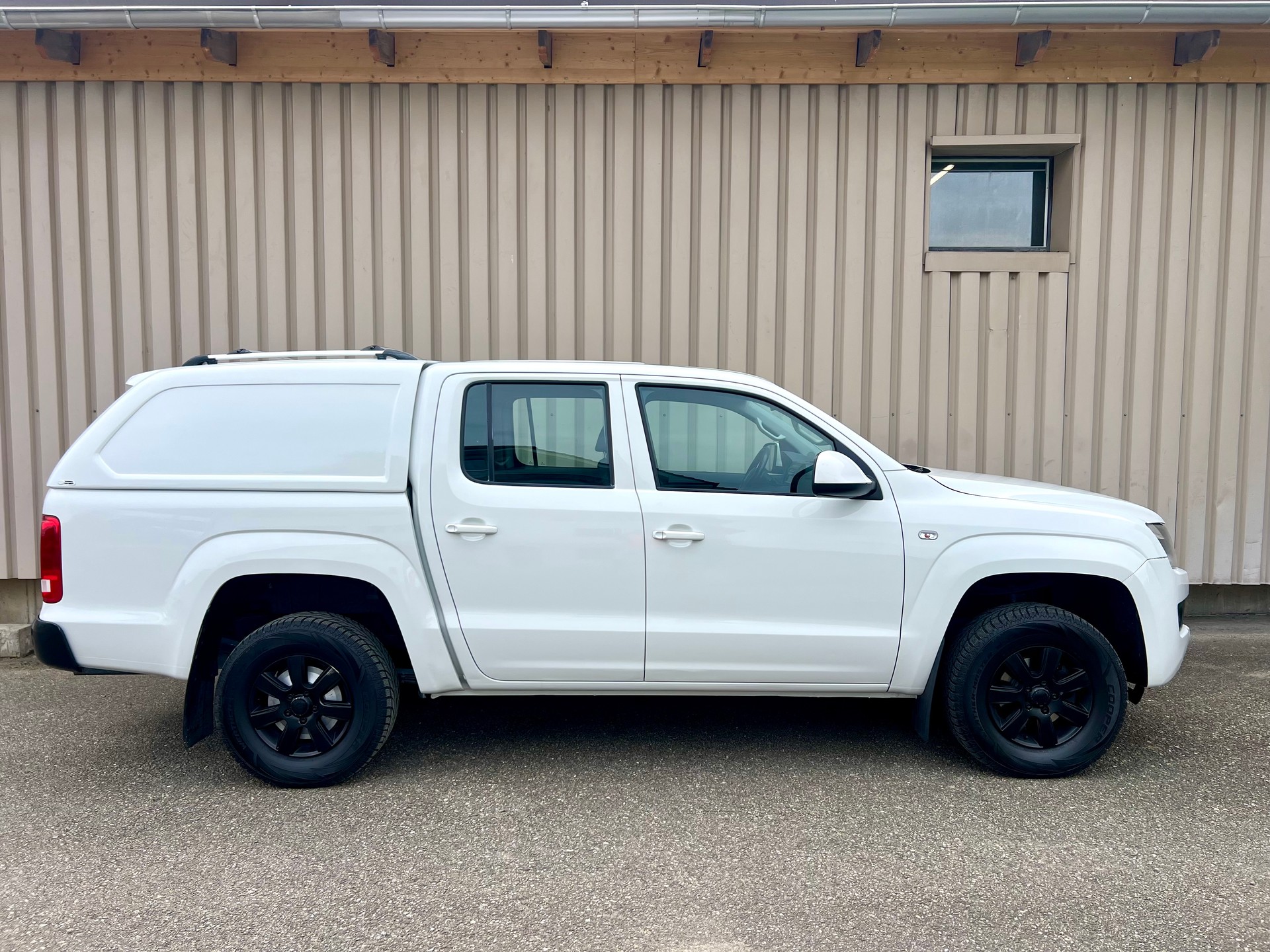 VW Amarok 2.0 BiTDI 4Motion 3500kg AHK by Nutzfahrzeugcenter Seetal-image-3