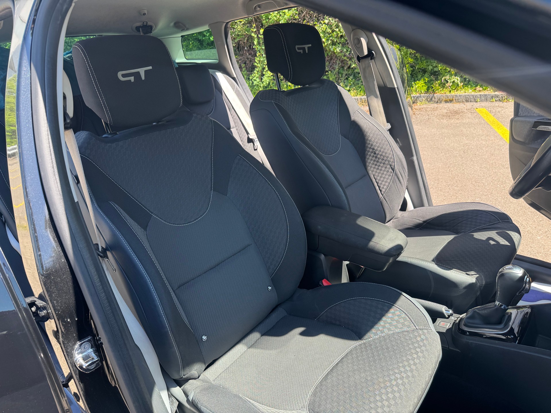 RENAULT Clio Grandtour 1.2 16V T GT EDC-image-5