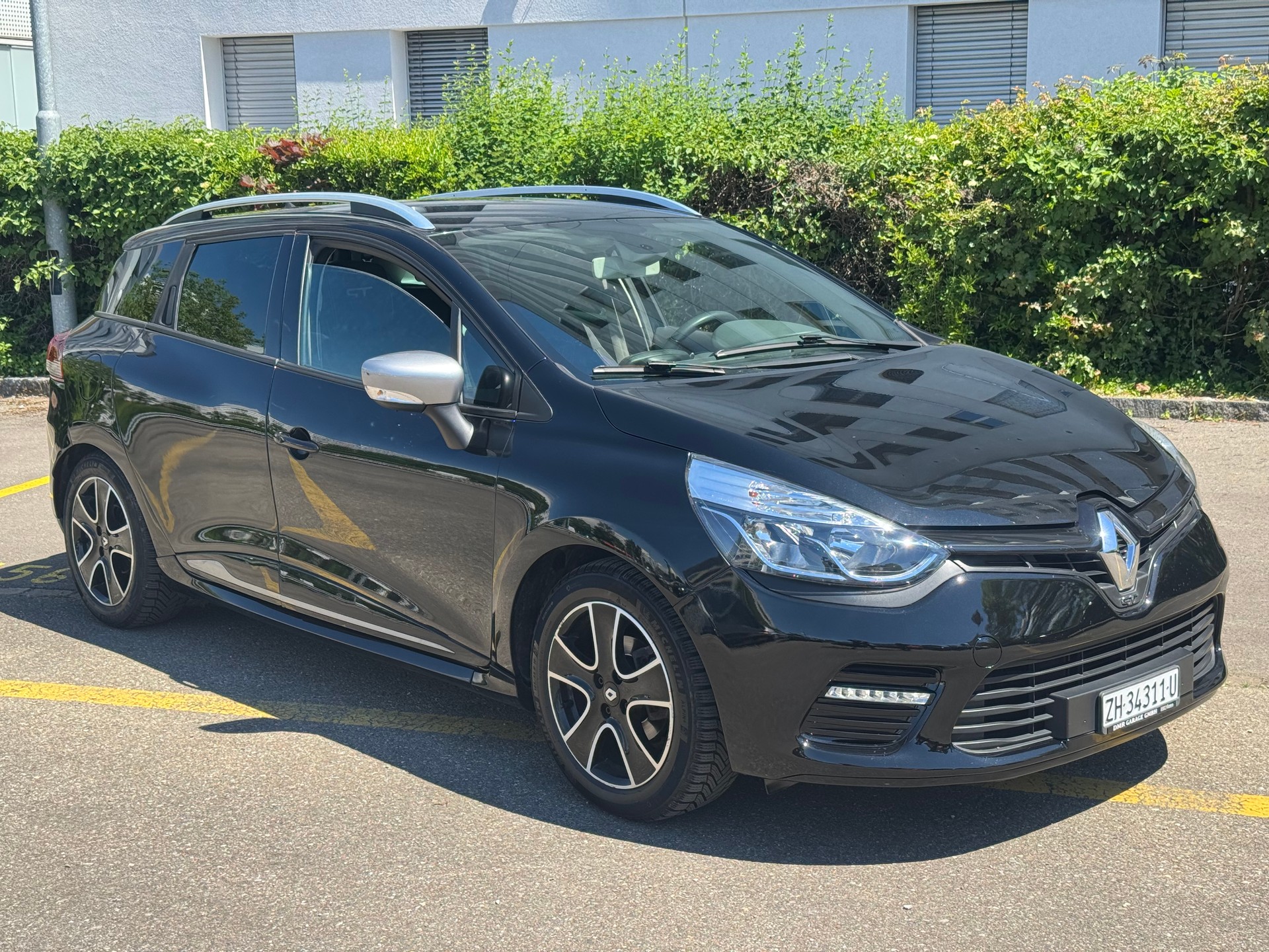 RENAULT Clio Grandtour 1.2 16V T GT EDC-image-2