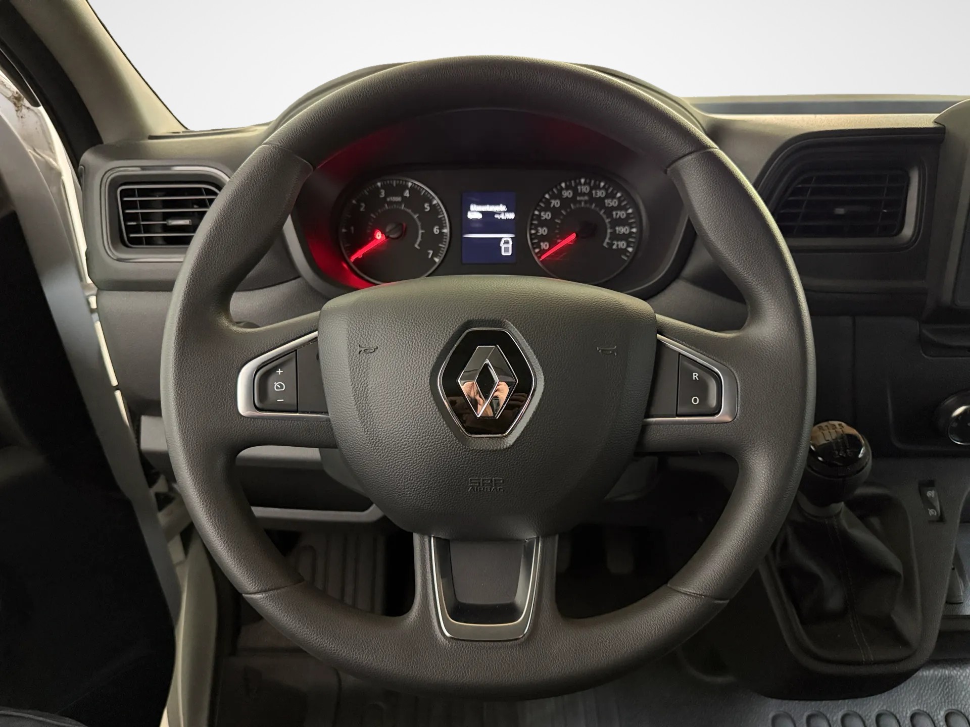 RENAULT Master T35 2.3 Blue dCi 150 L2H2-image-17