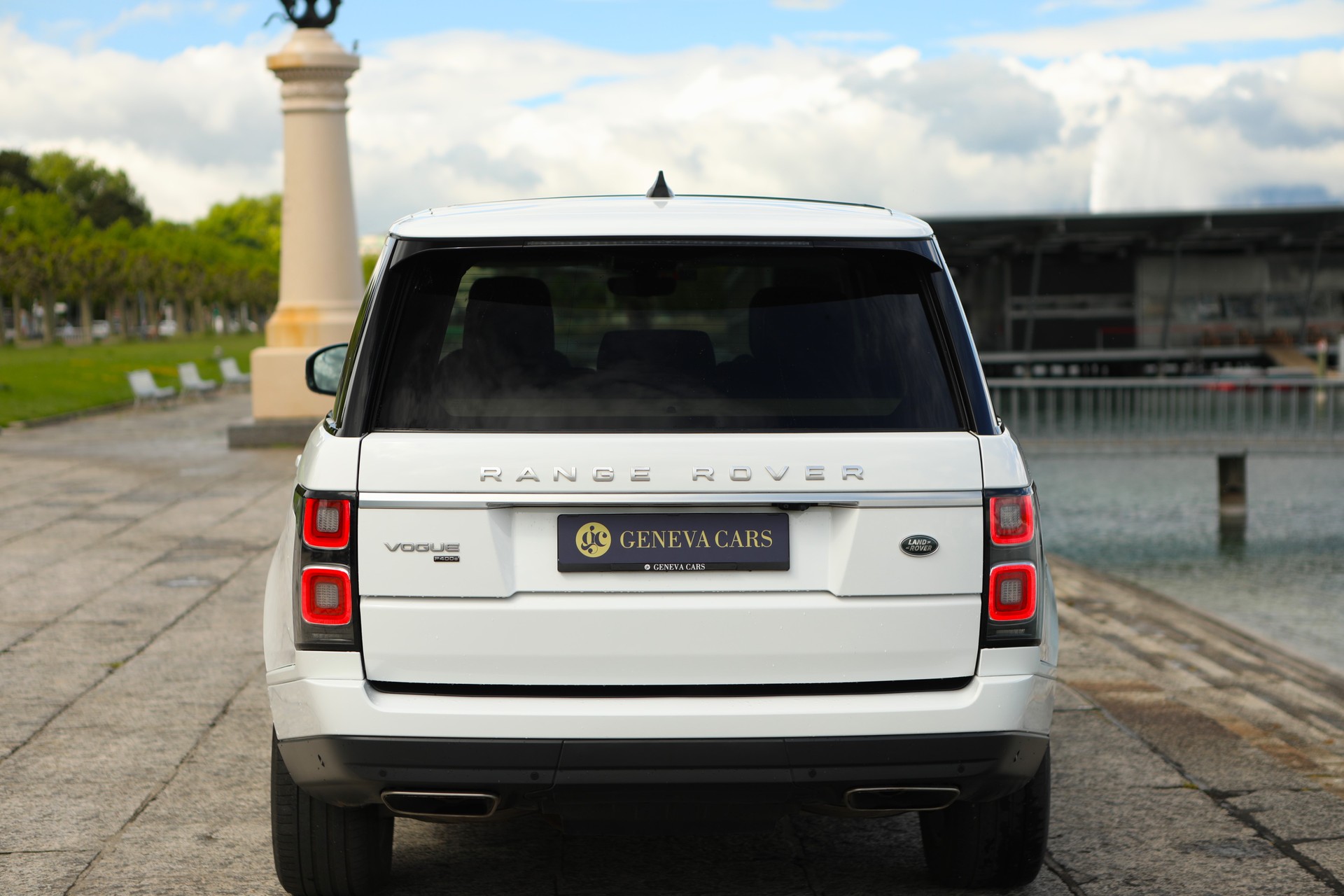 LAND ROVER Range Rover 2.0 Si4 P400e PHEV Vogue Automatic-image-4