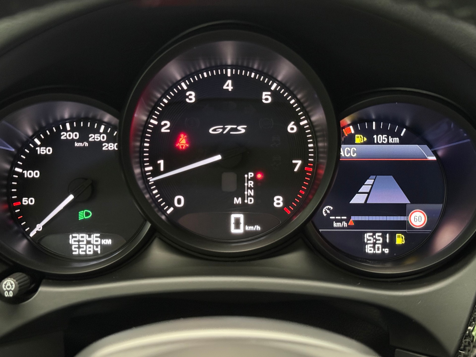 PORSCHE Macan GTS PDK * CH * Vulkangrau * Sport-Chrono Plus * Werksgarantie bis 04.2028 *-image-12