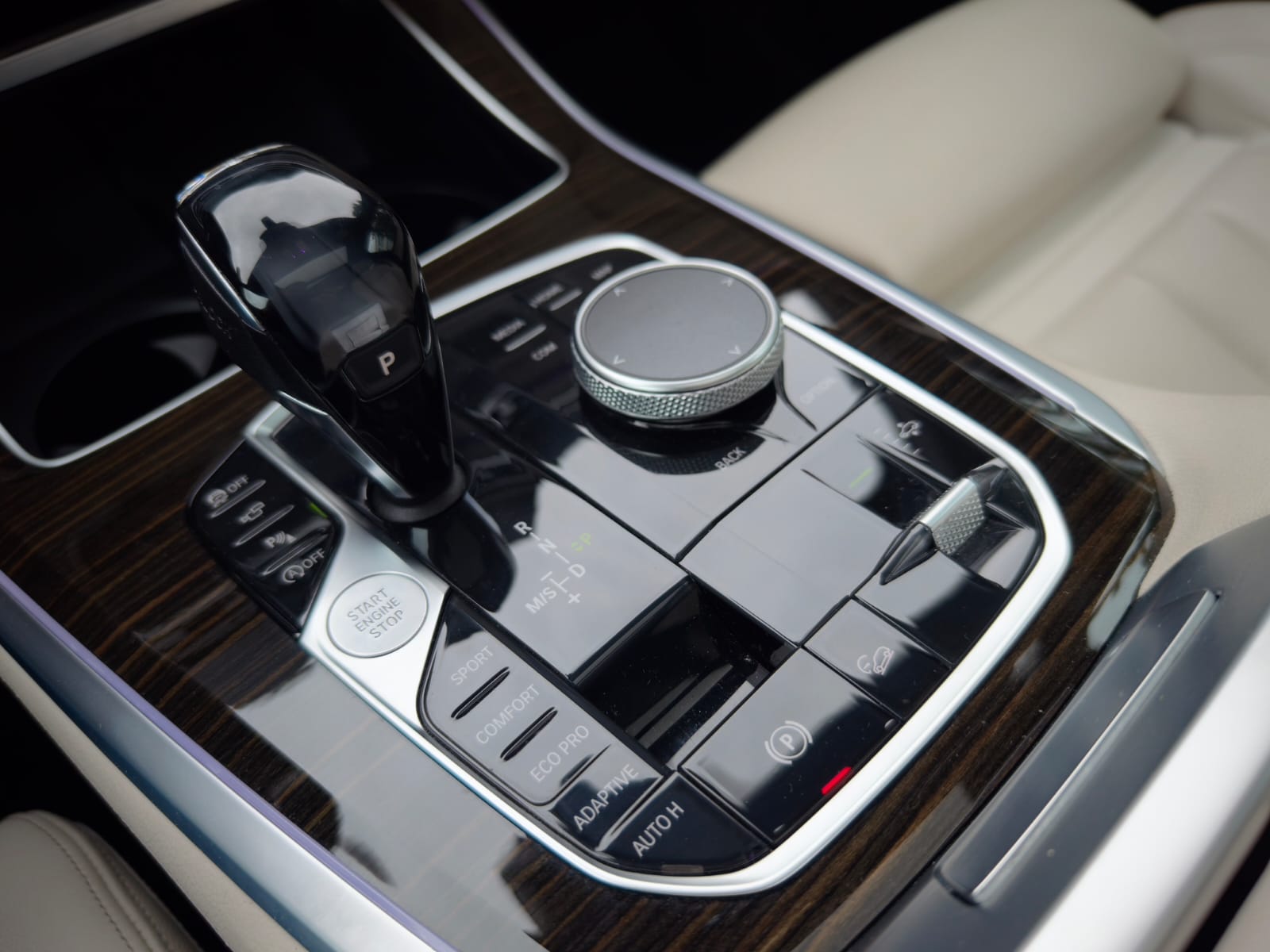 BMW X5 40i xDrive SAG M-SPORT-image-17