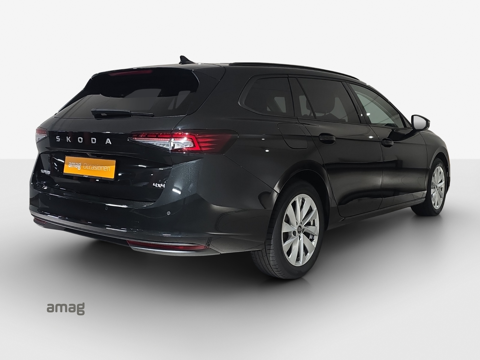 SKODA Superb Combi 2.0 TDi Selection 4x4 DSG-image-4